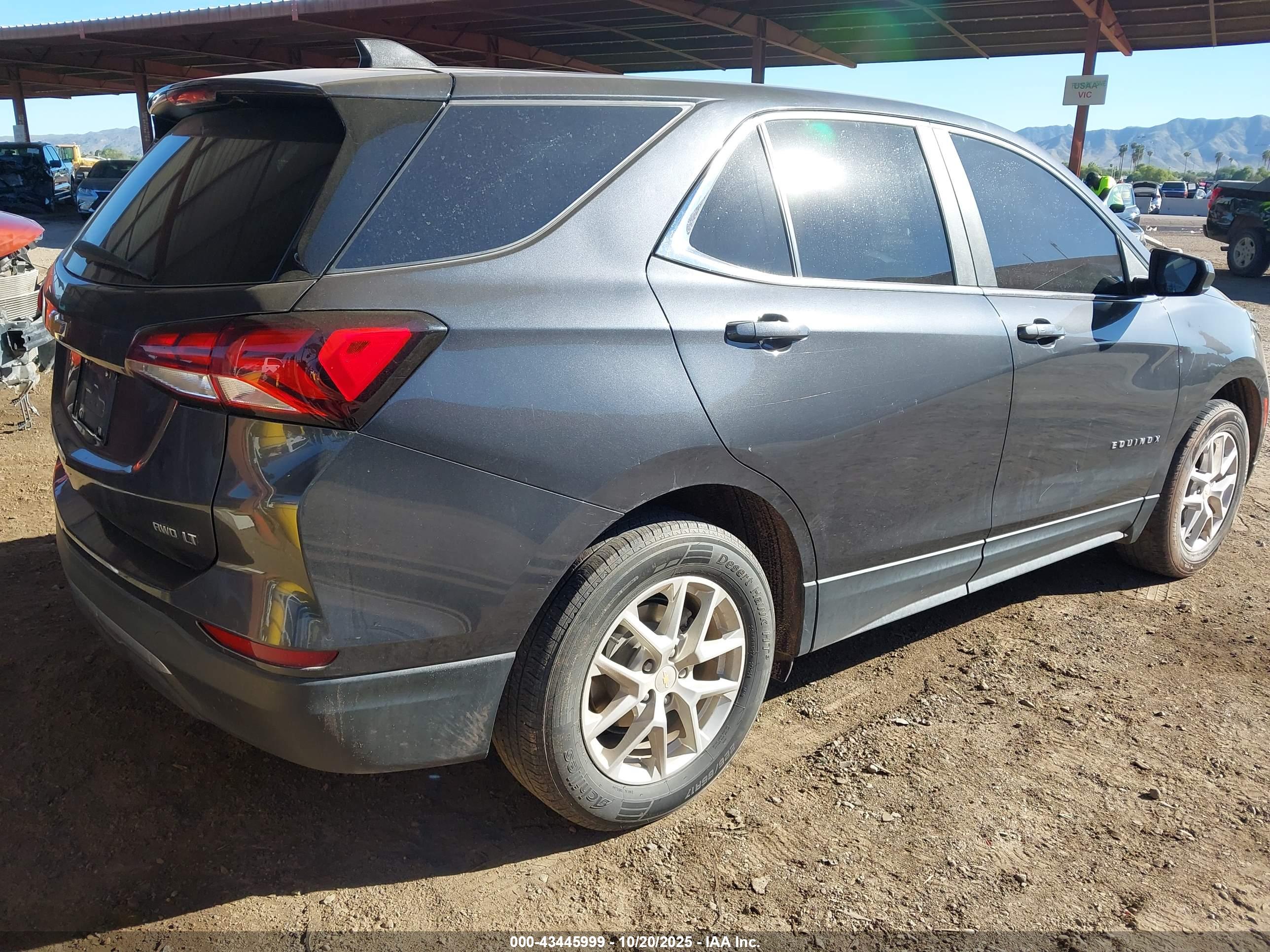 CHEVROLET EQUINOX image 4