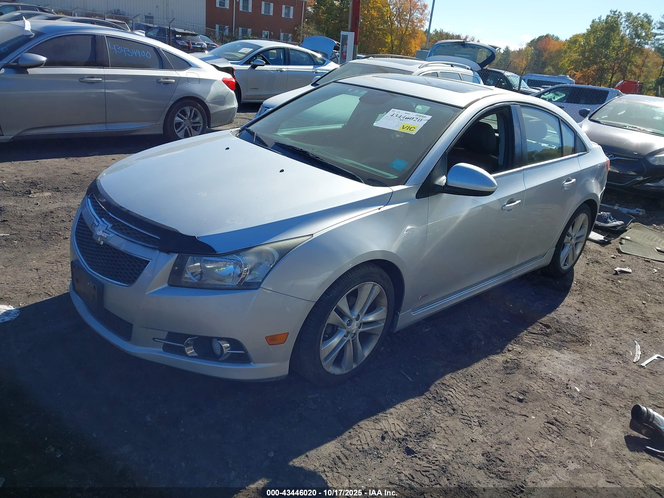 CHEVROLET CRUZE image 2