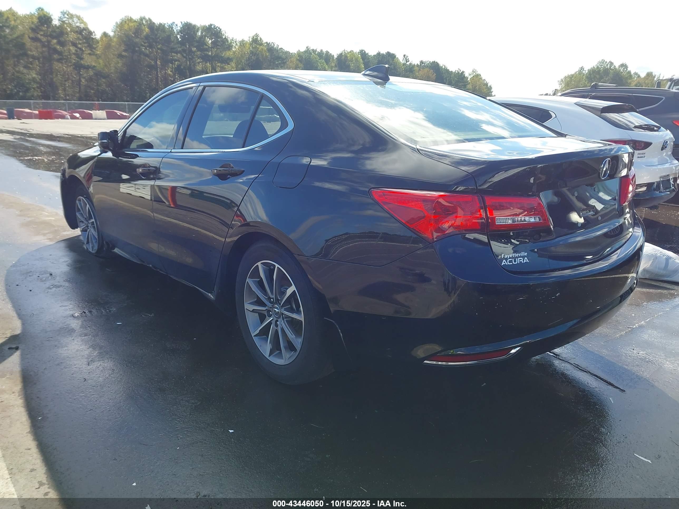 ACURA TLX image 3
