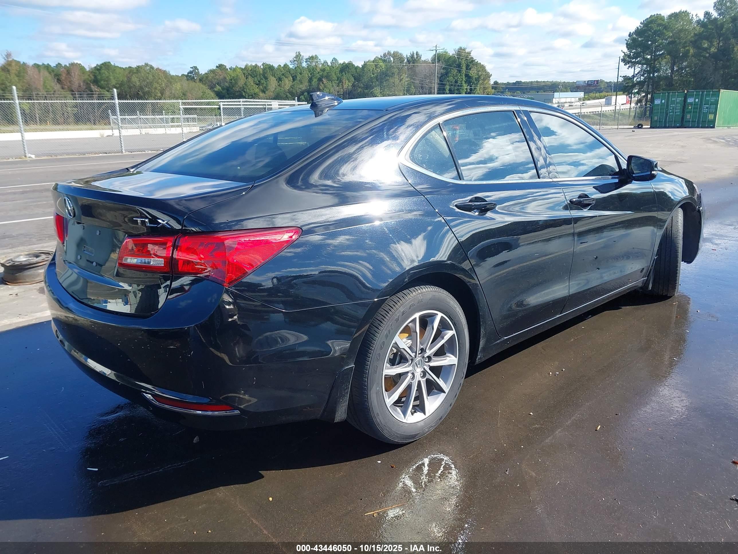 ACURA TLX image 4