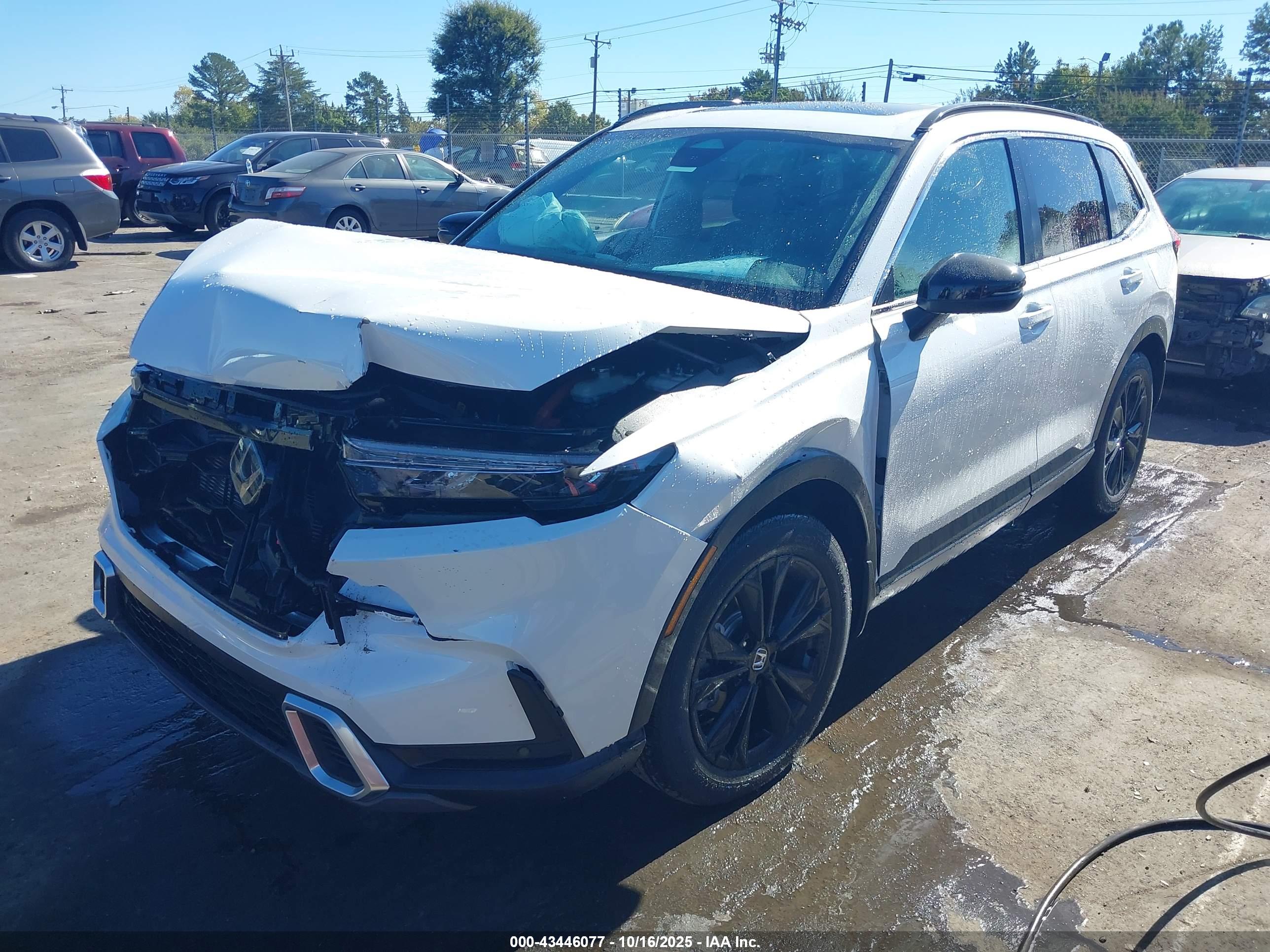 HONDA CR-V image 2