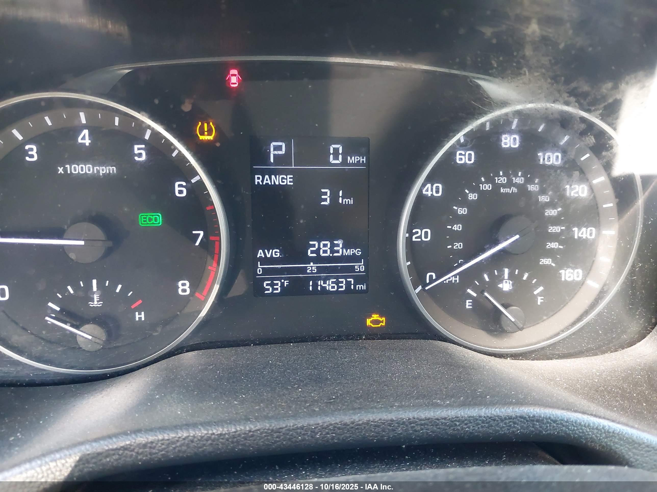 HYUNDAI ELANTRA image 7