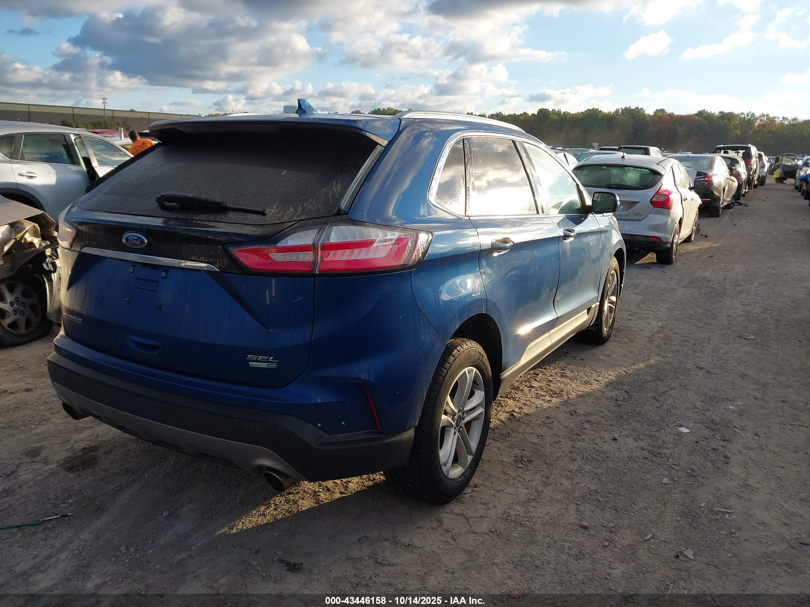 FORD EDGE image 4