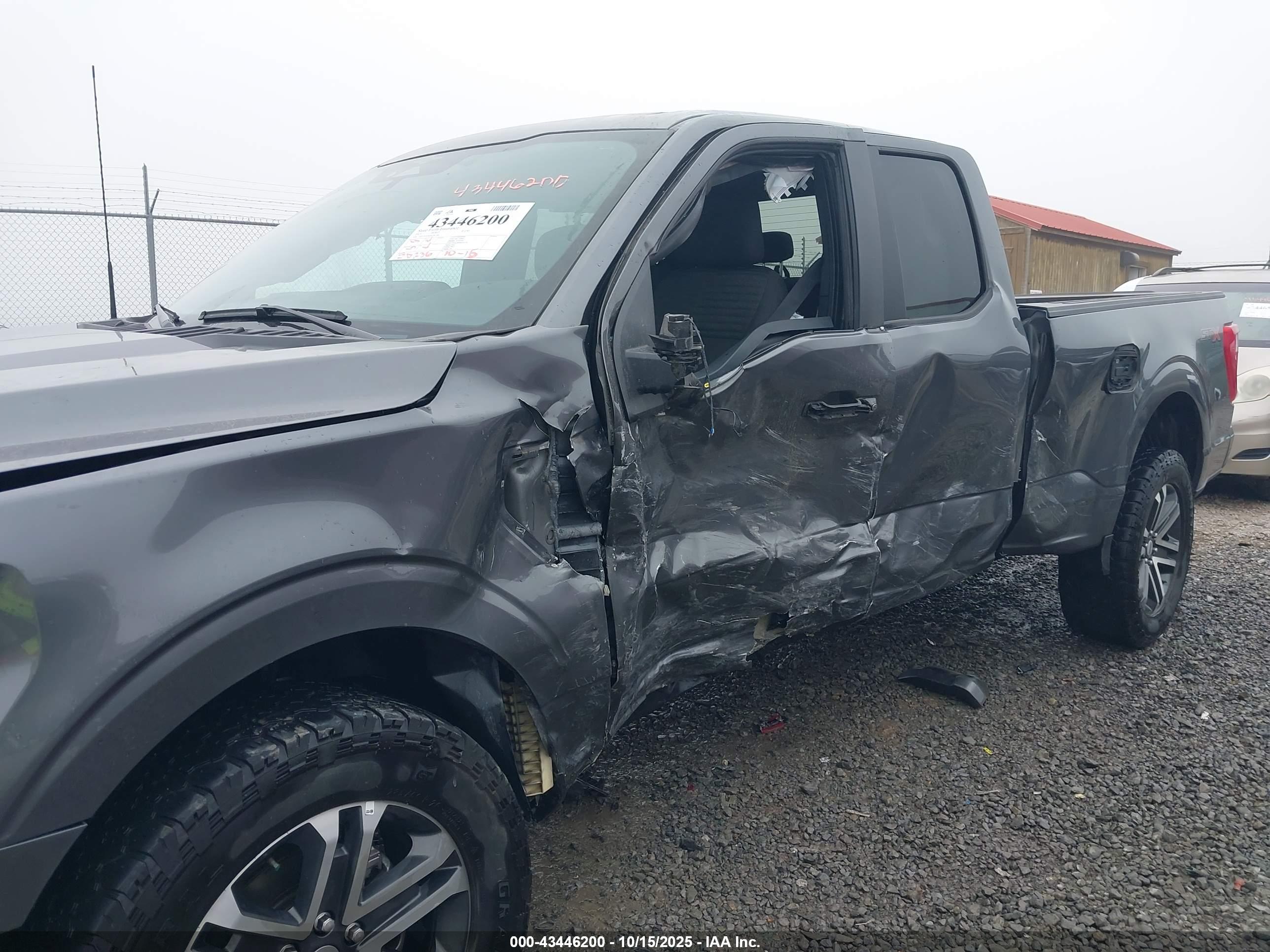 FORD F-150 image 6
