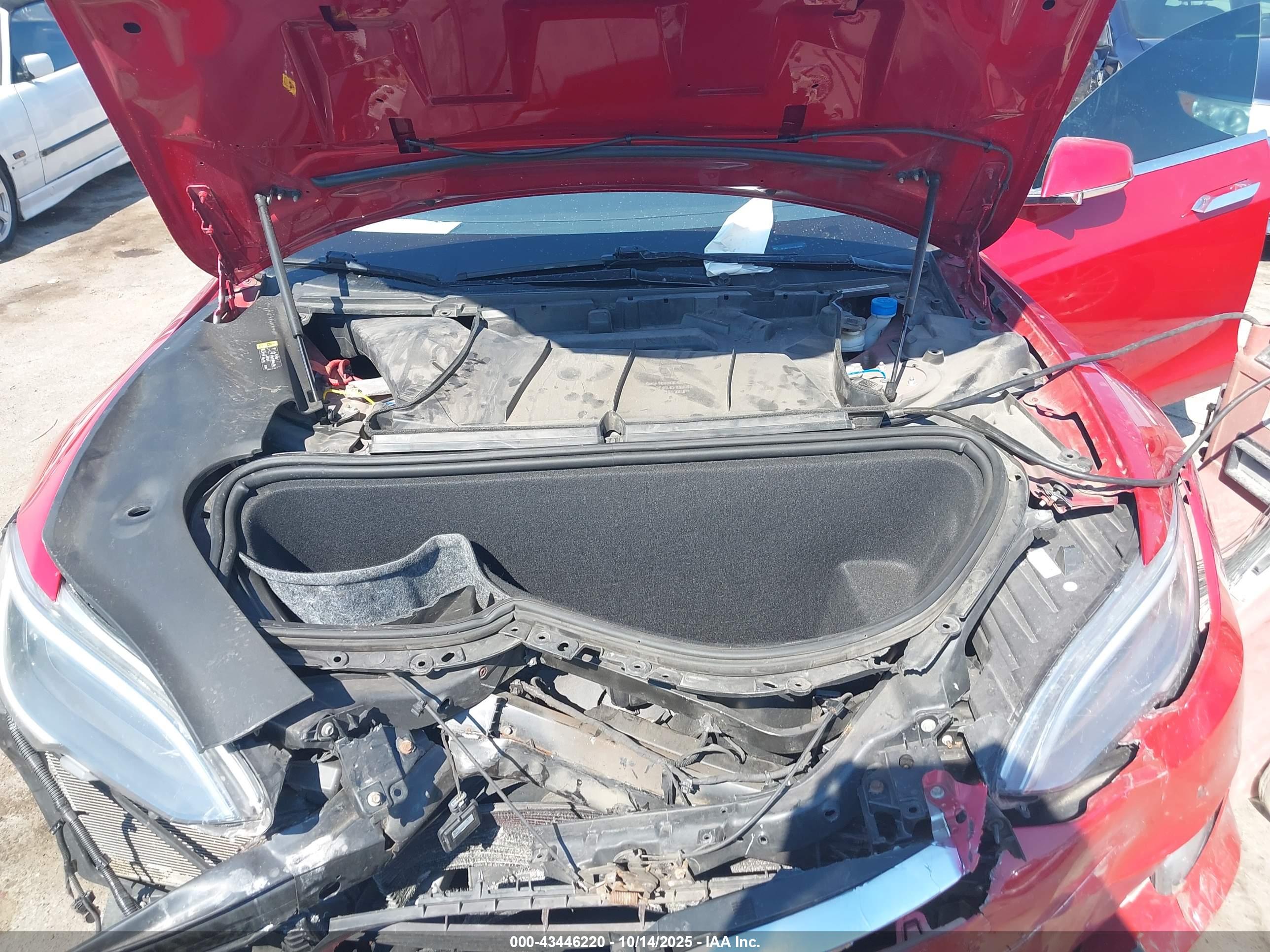 TESLA MODEL image 10