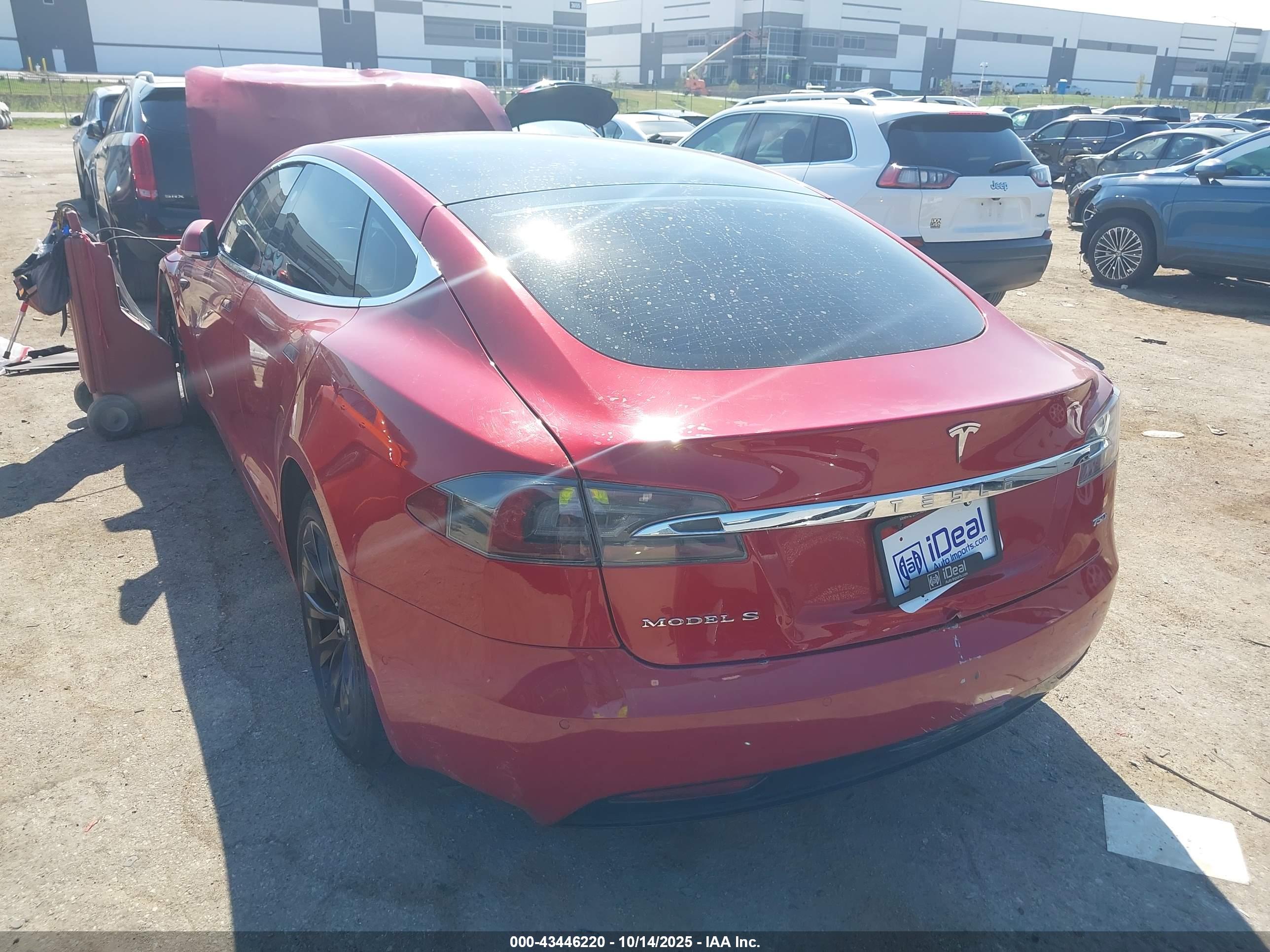 TESLA MODEL image 3