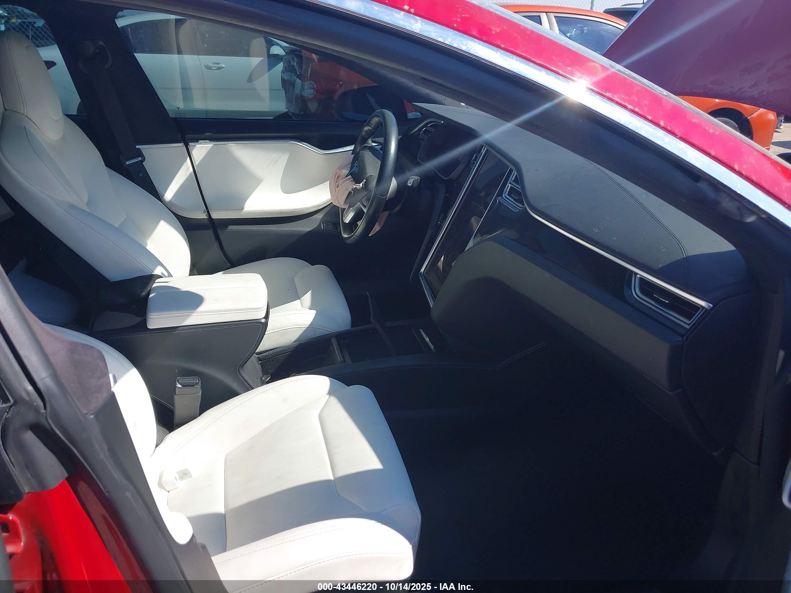 TESLA MODEL image 5