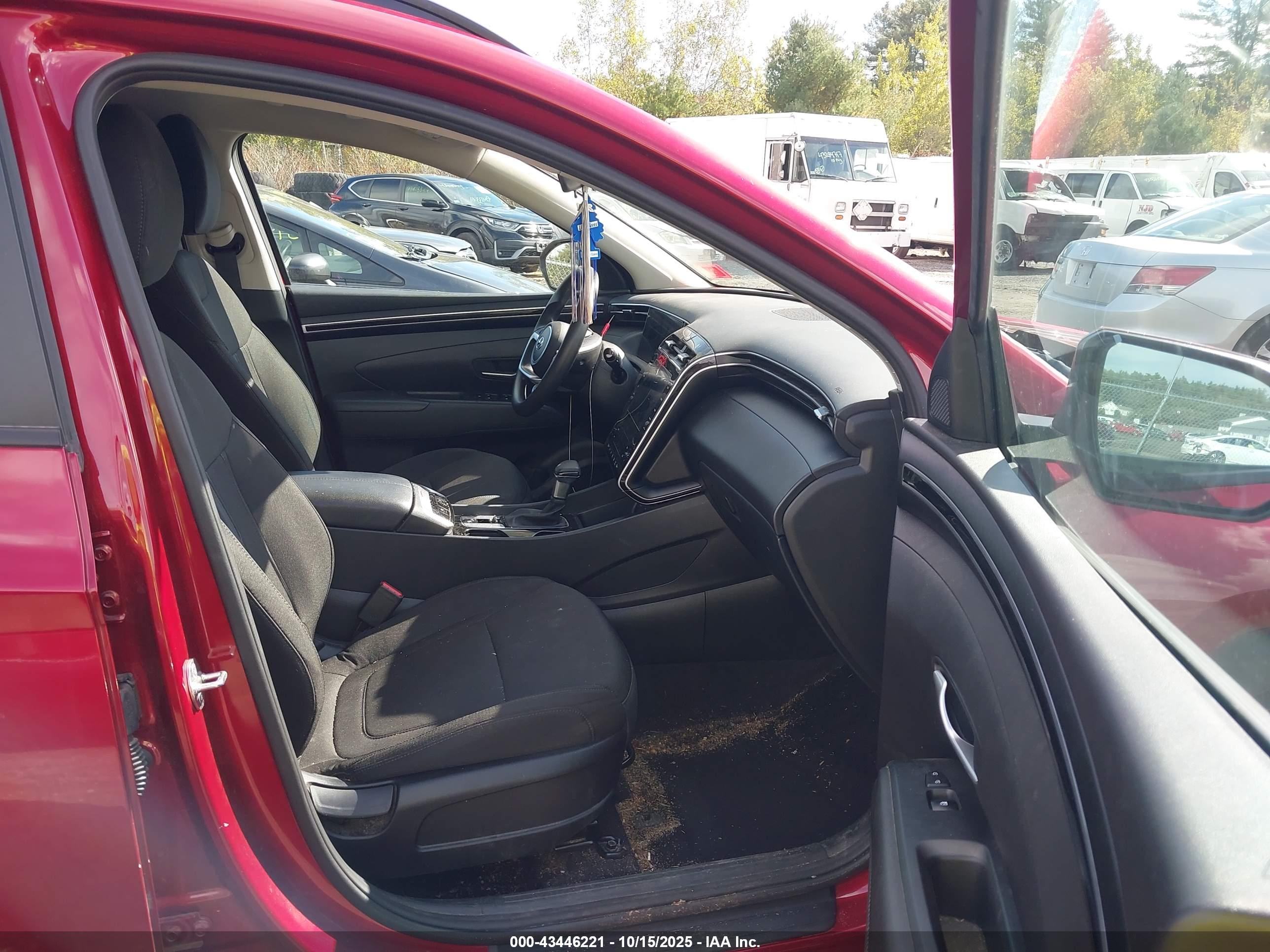 HYUNDAI TUCSON image 5