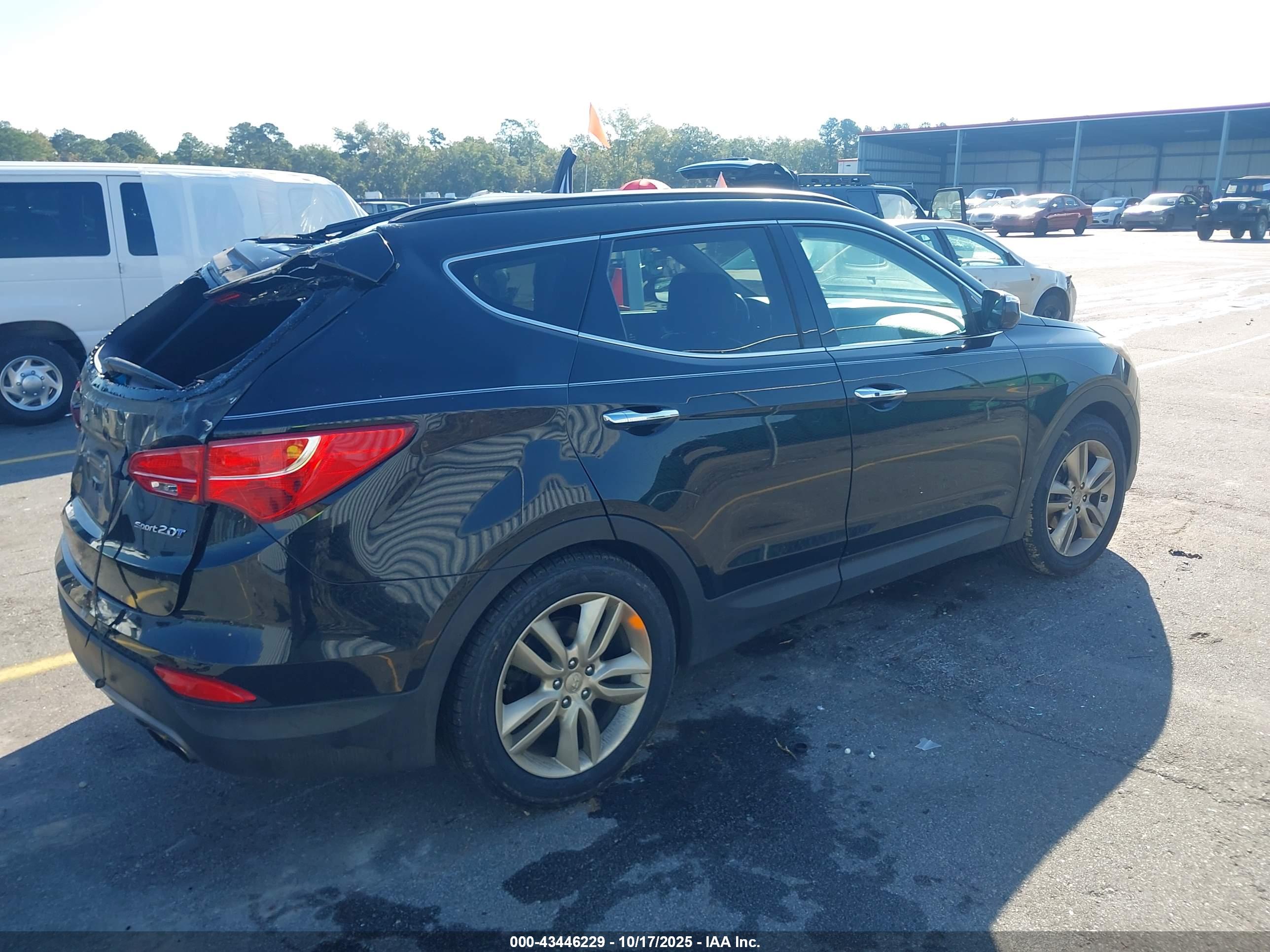 HYUNDAI SANTA image 4