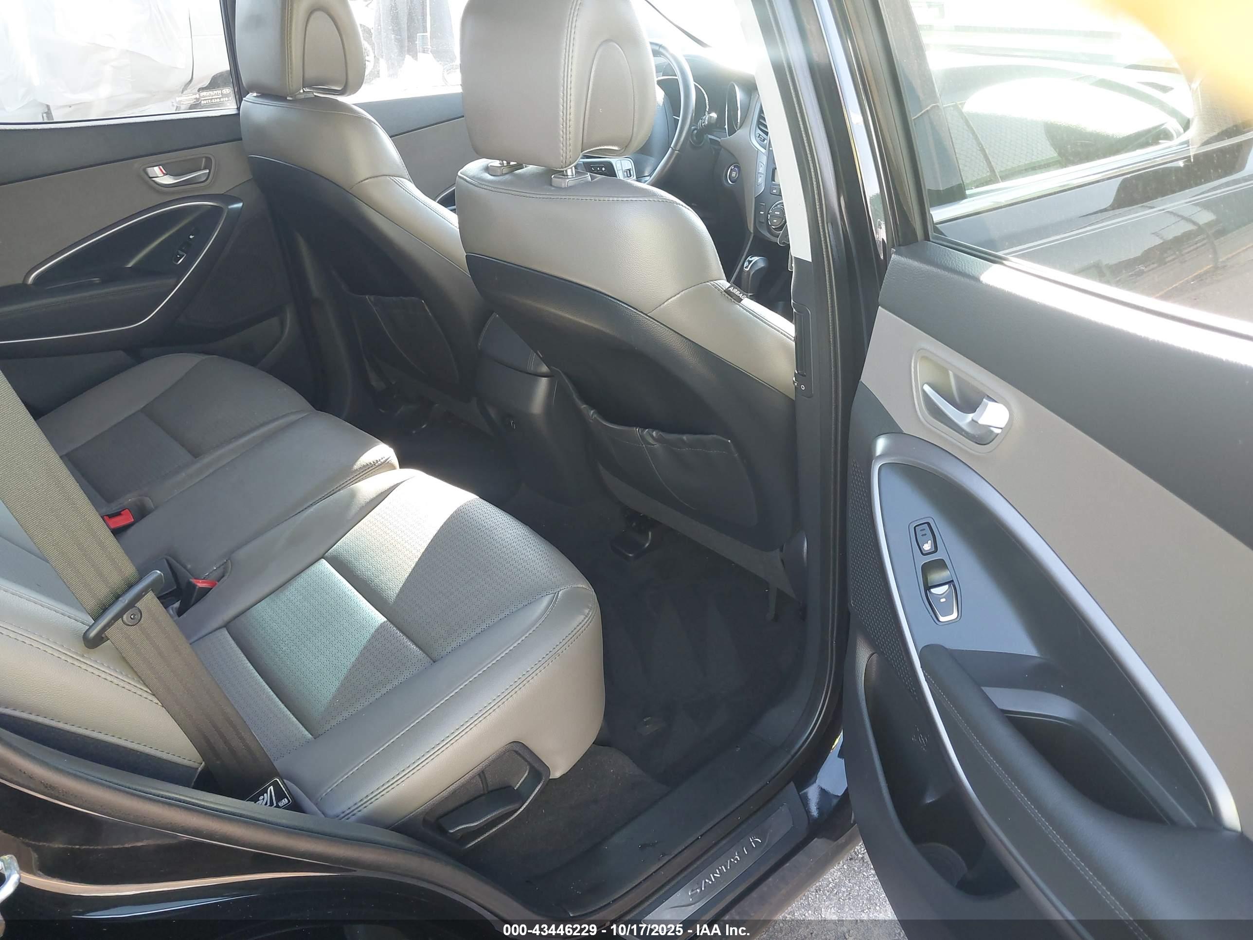 HYUNDAI SANTA image 8