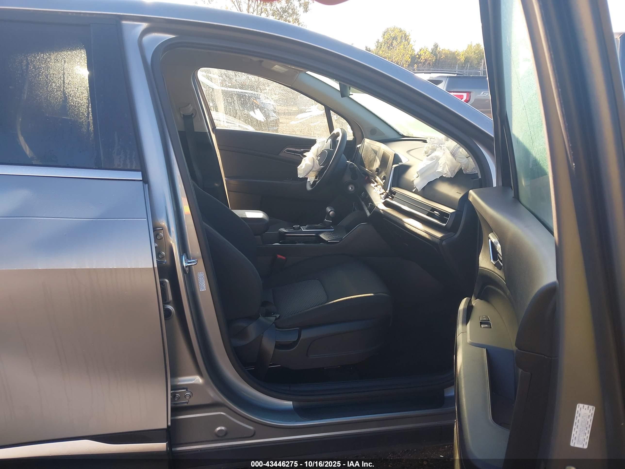 KIA SPORTAGE image 5