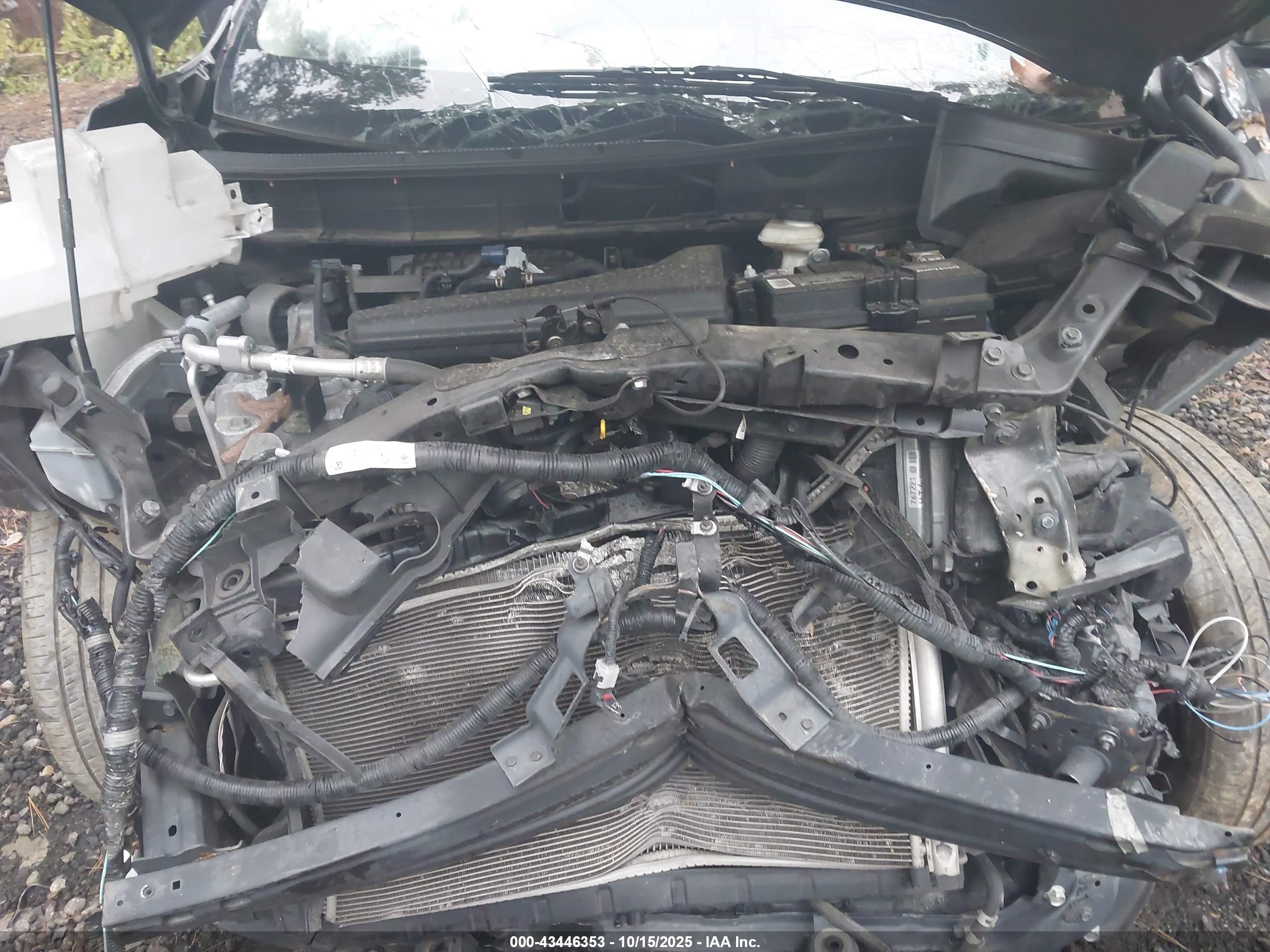 NISSAN ROGUE image 10