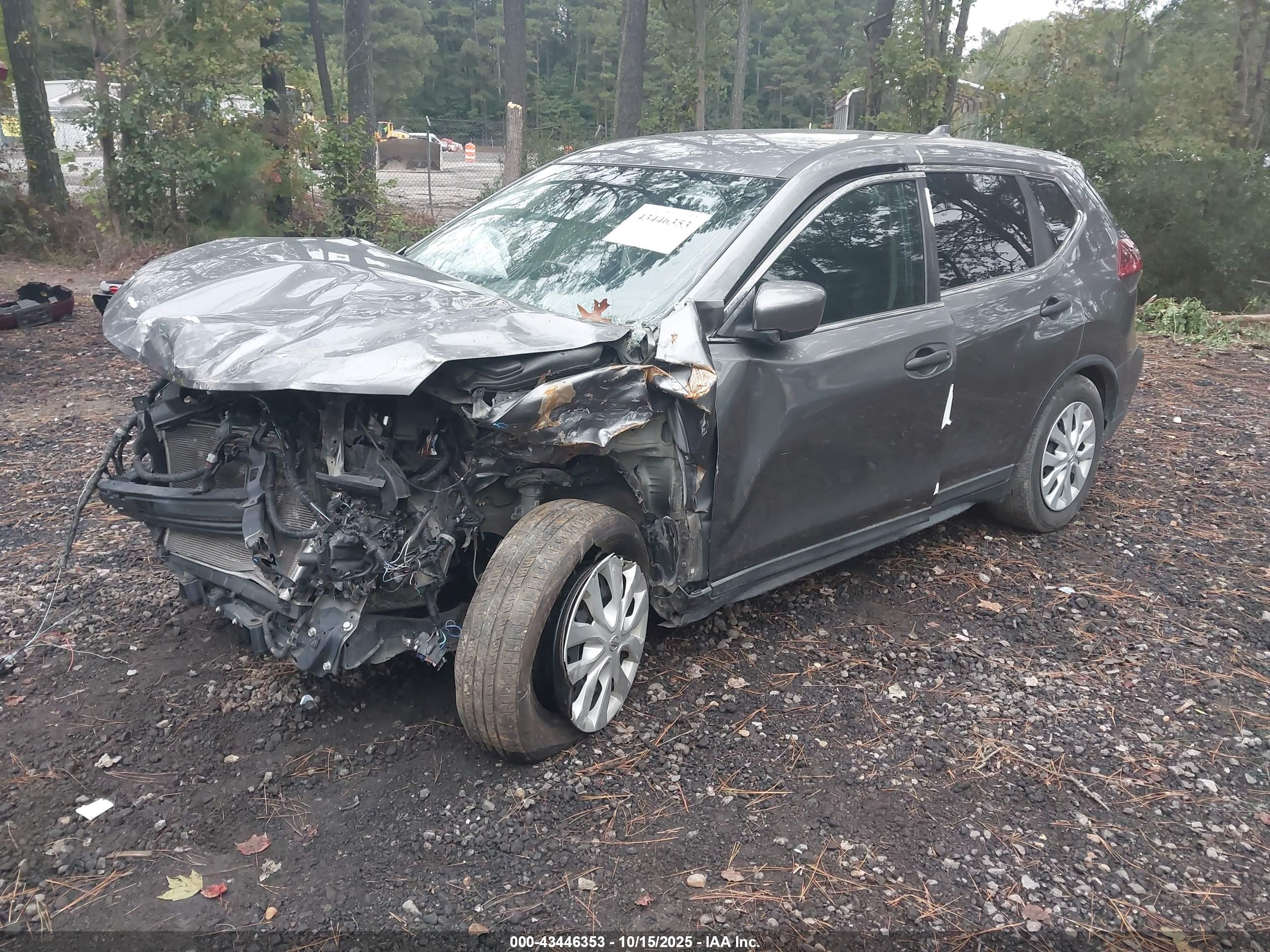 NISSAN ROGUE image 2