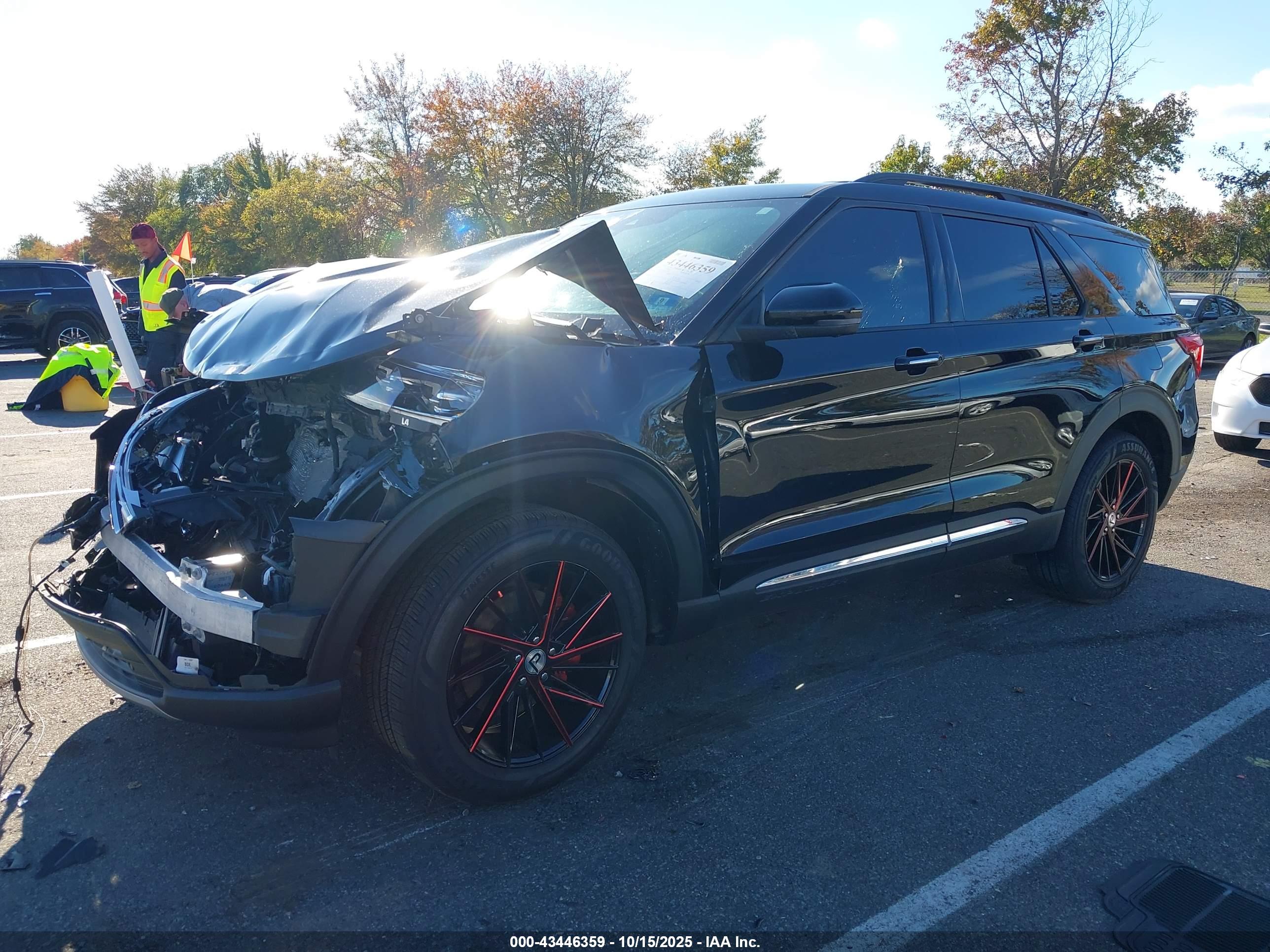 FORD EXPLORER image 2