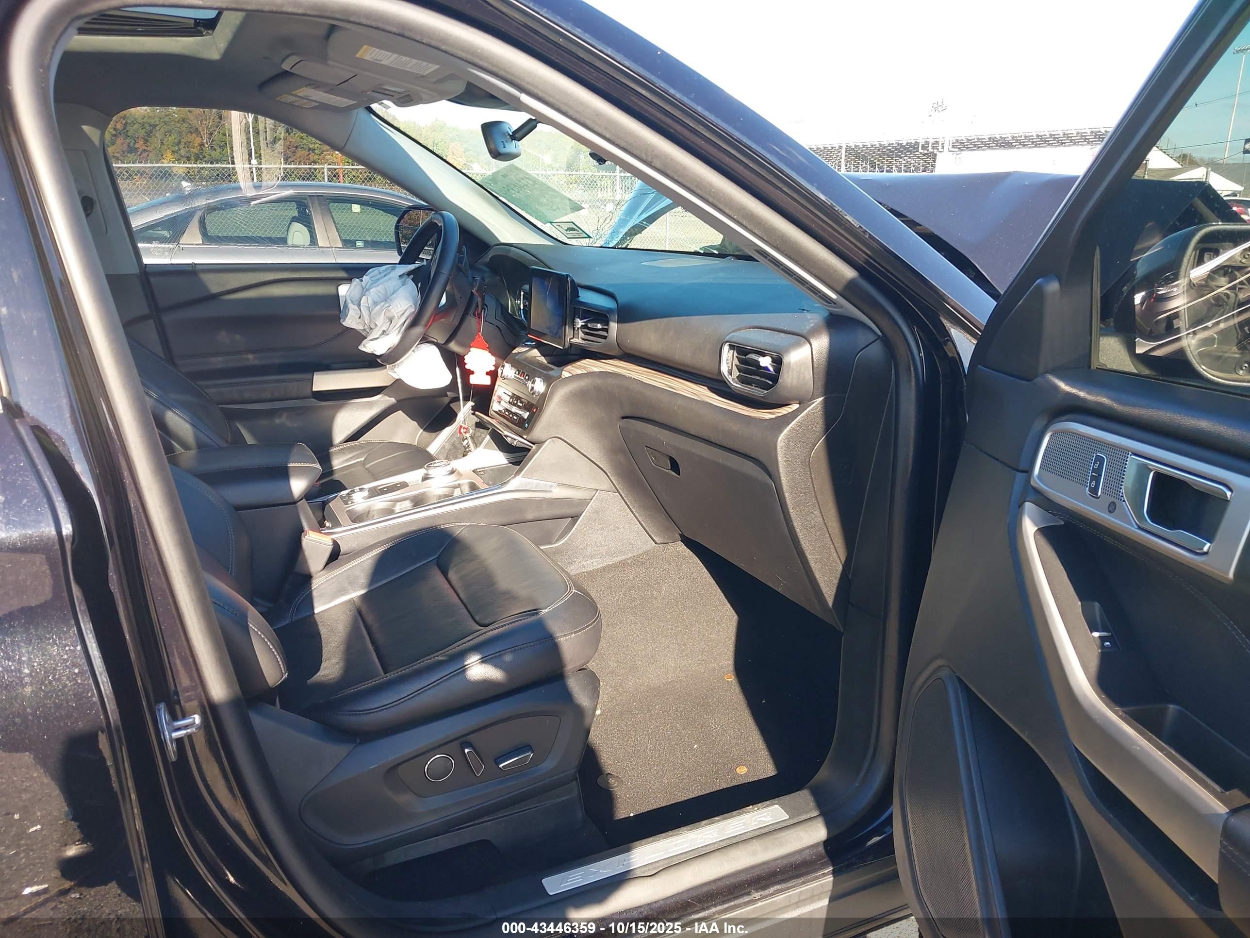 FORD EXPLORER image 5