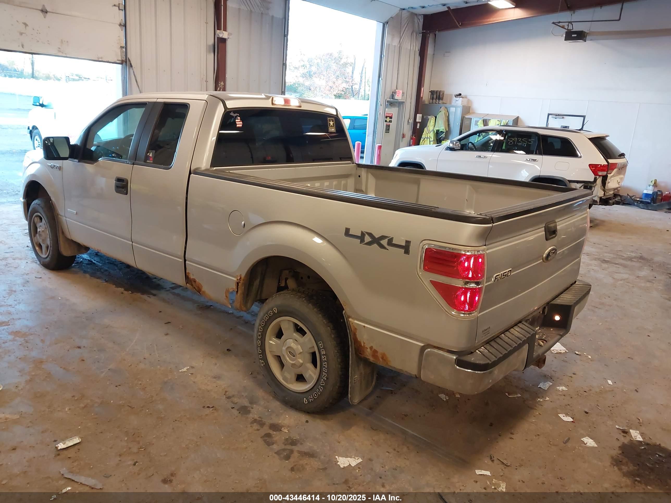 FORD F-150 image 3