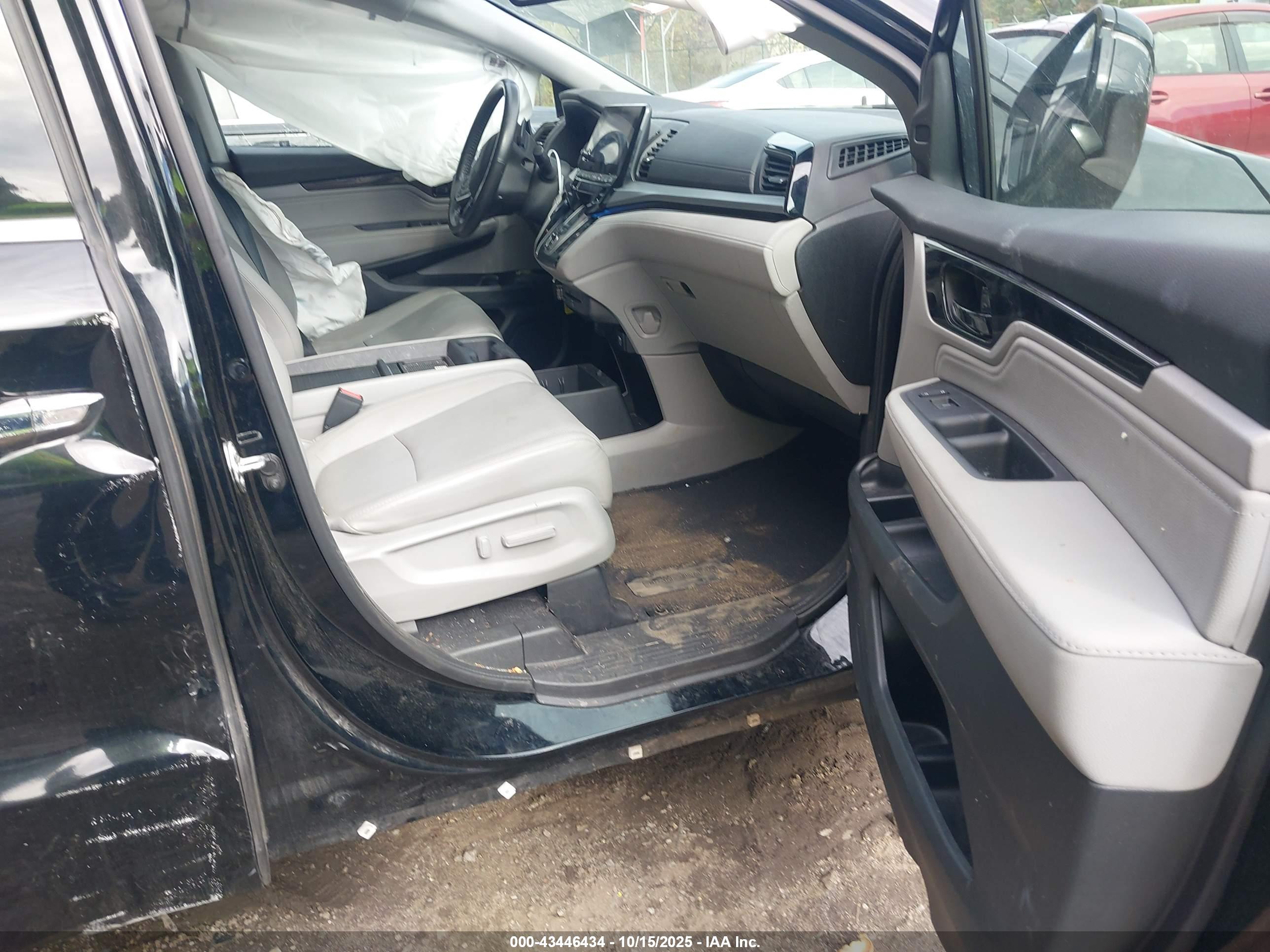 HONDA ODYSSEY image 5