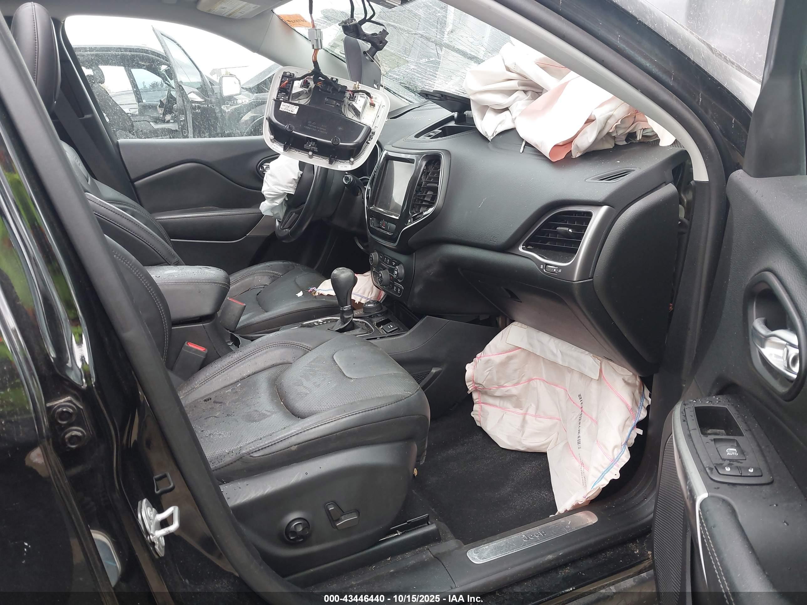 JEEP CHEROKEE image 5