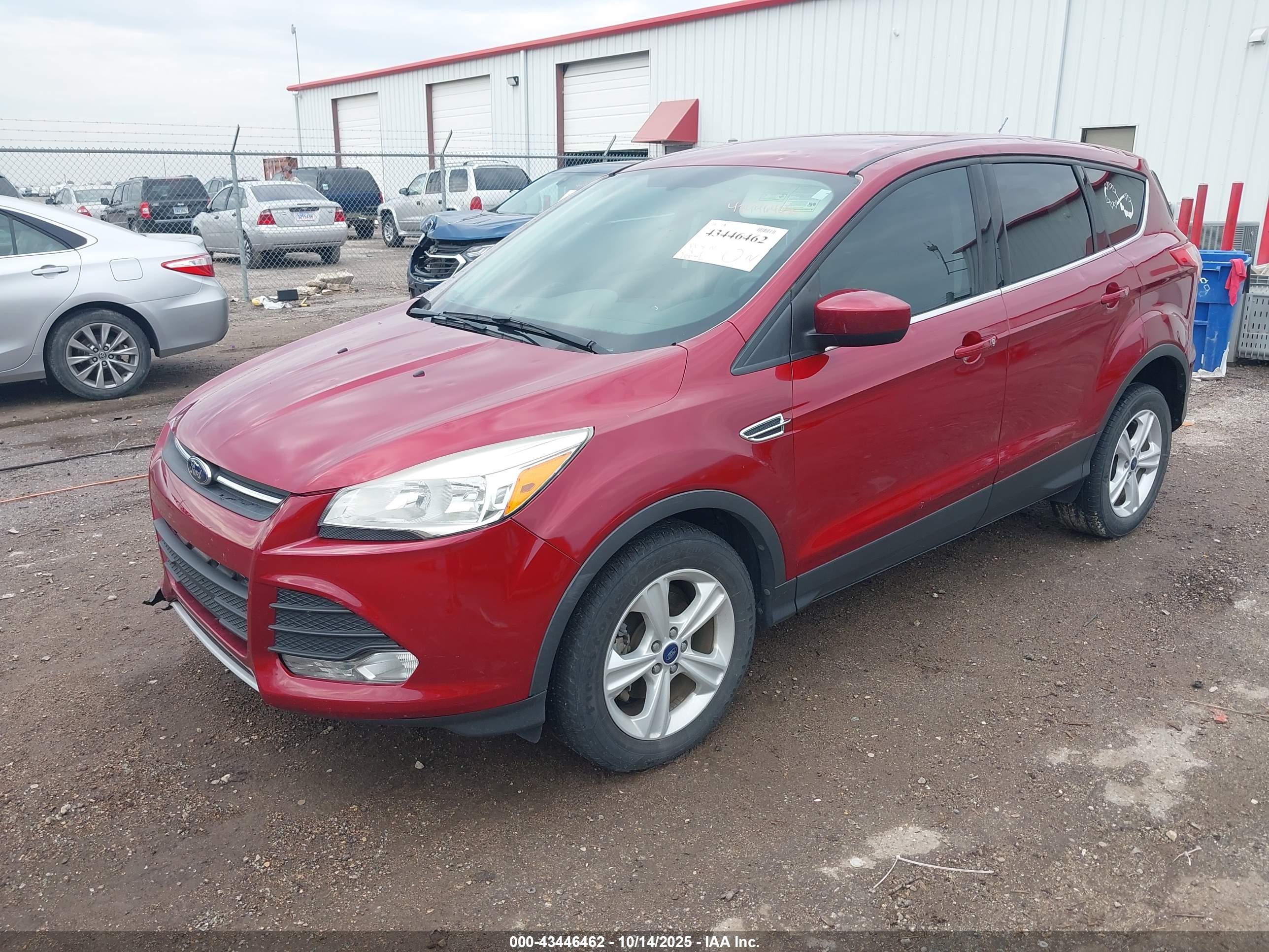 FORD ESCAPE image 2