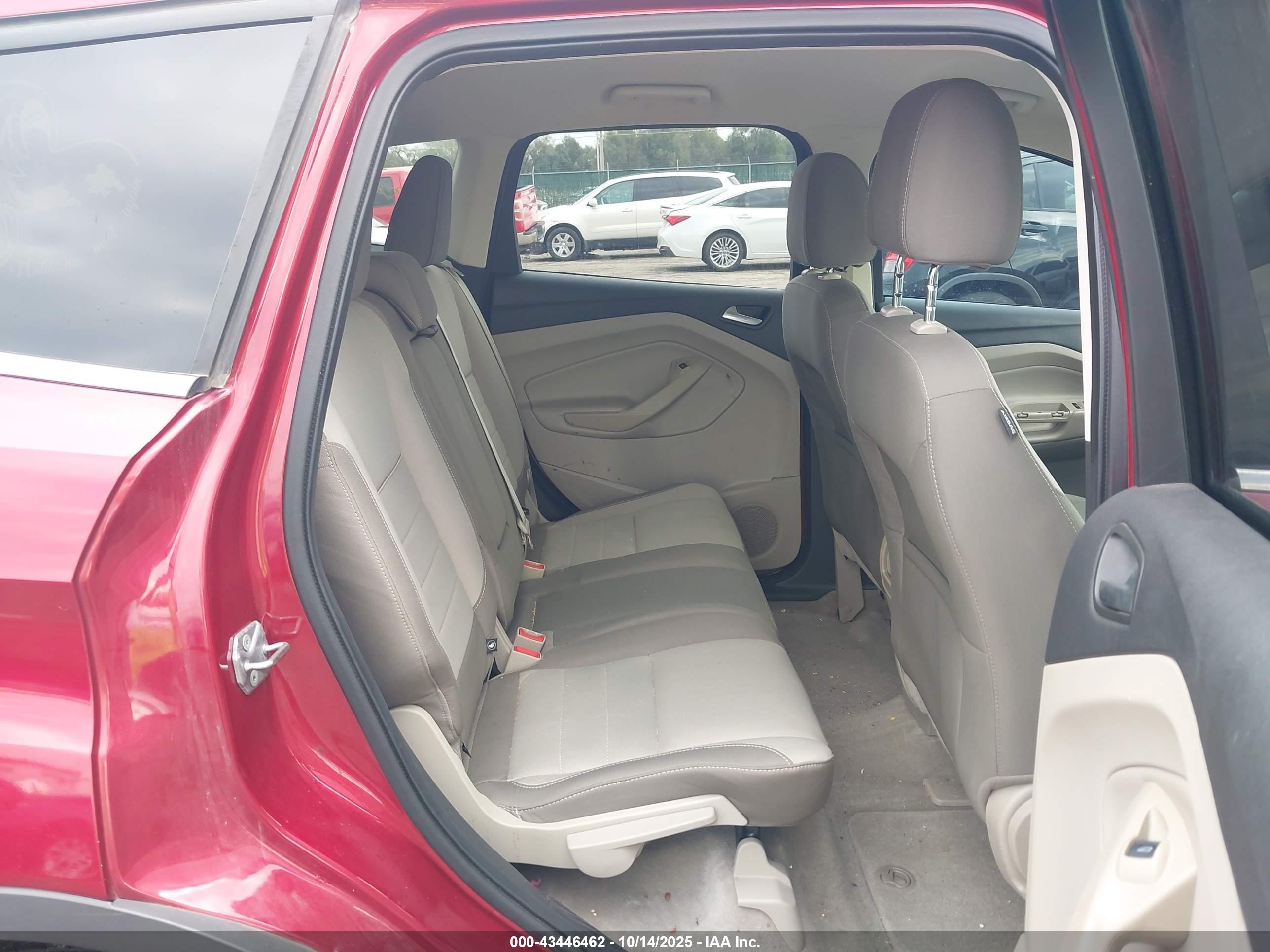 FORD ESCAPE image 8