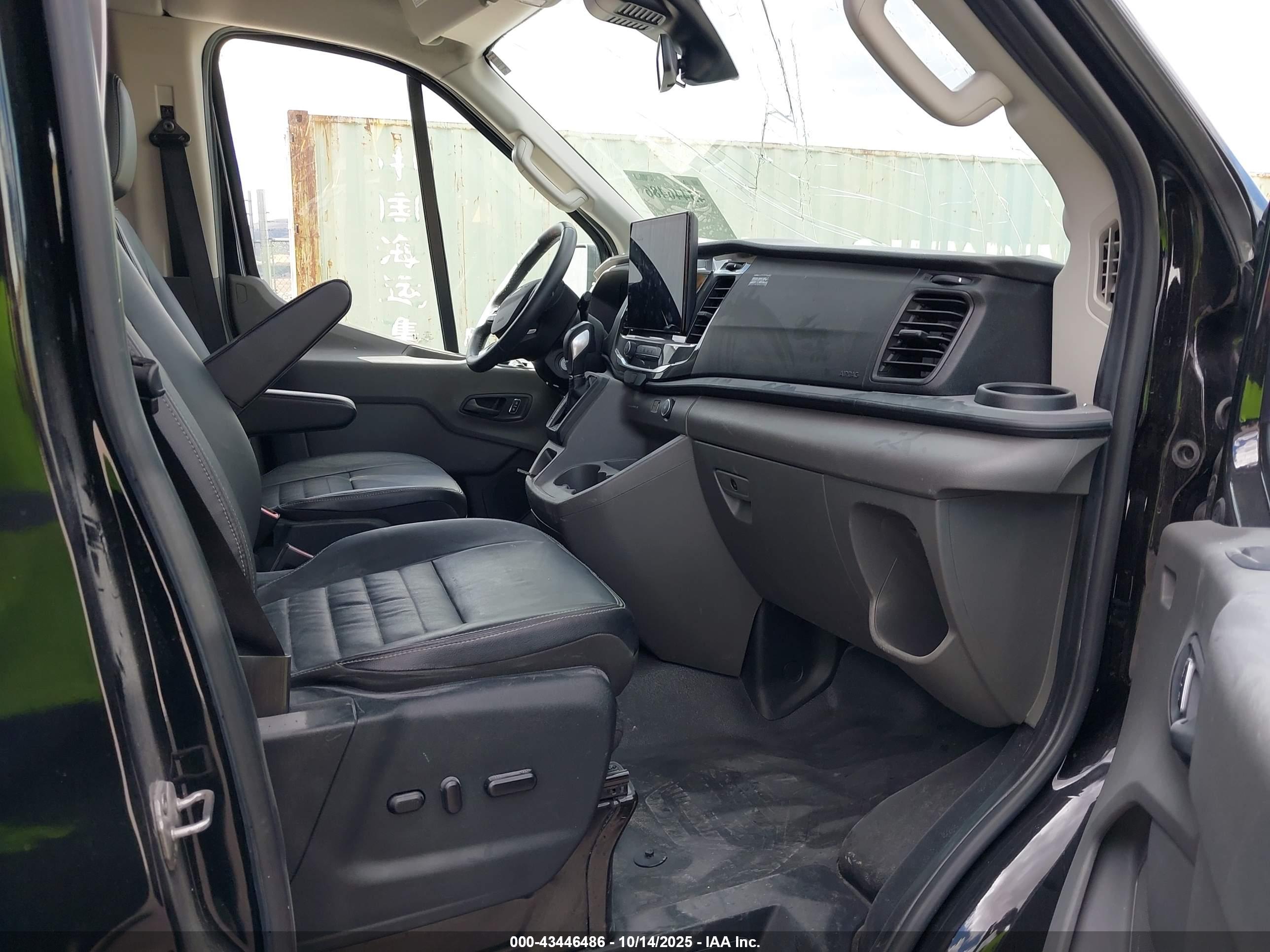 FORD TRANSIT-350 image 5