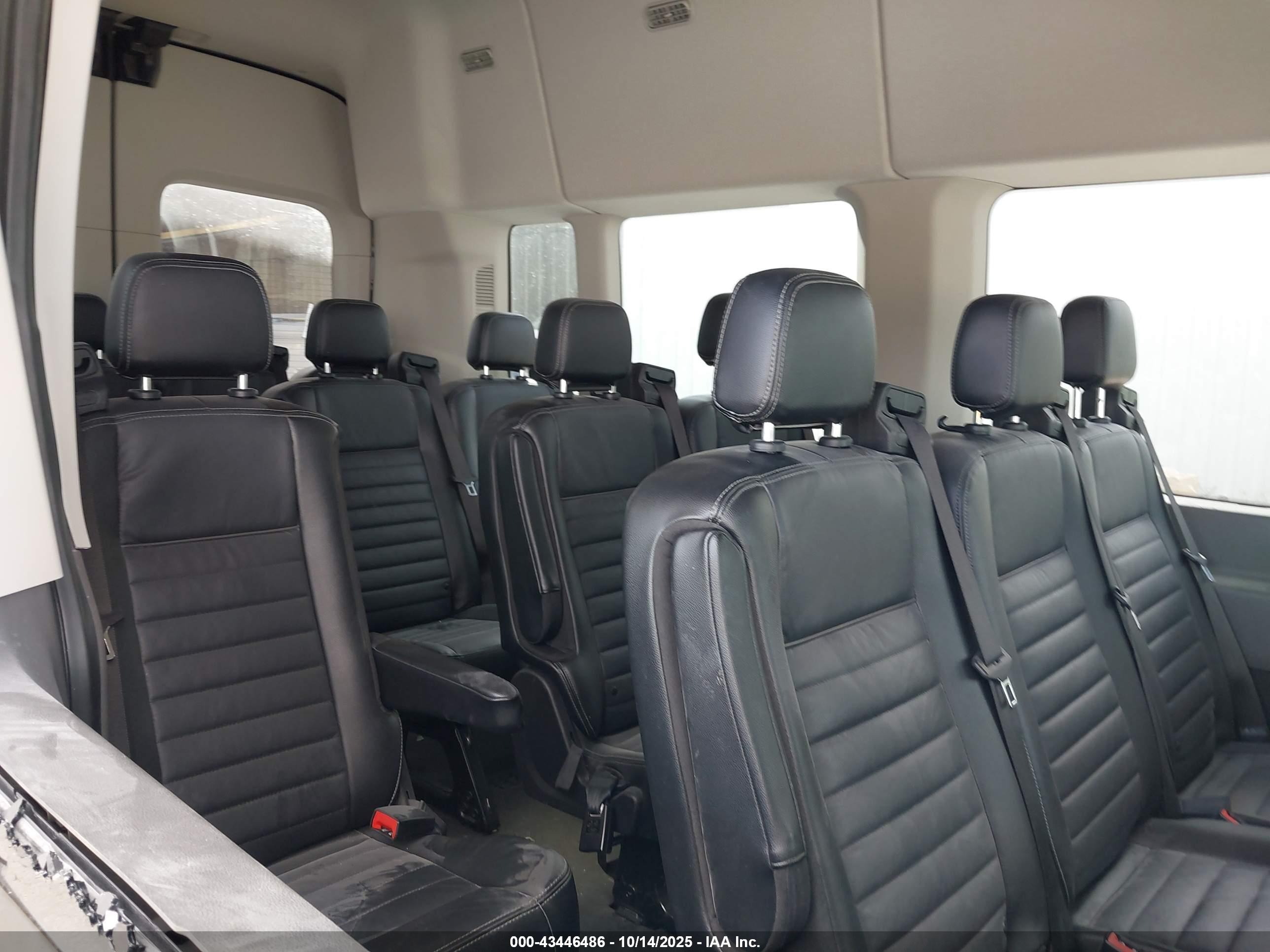 FORD TRANSIT-350 image 8