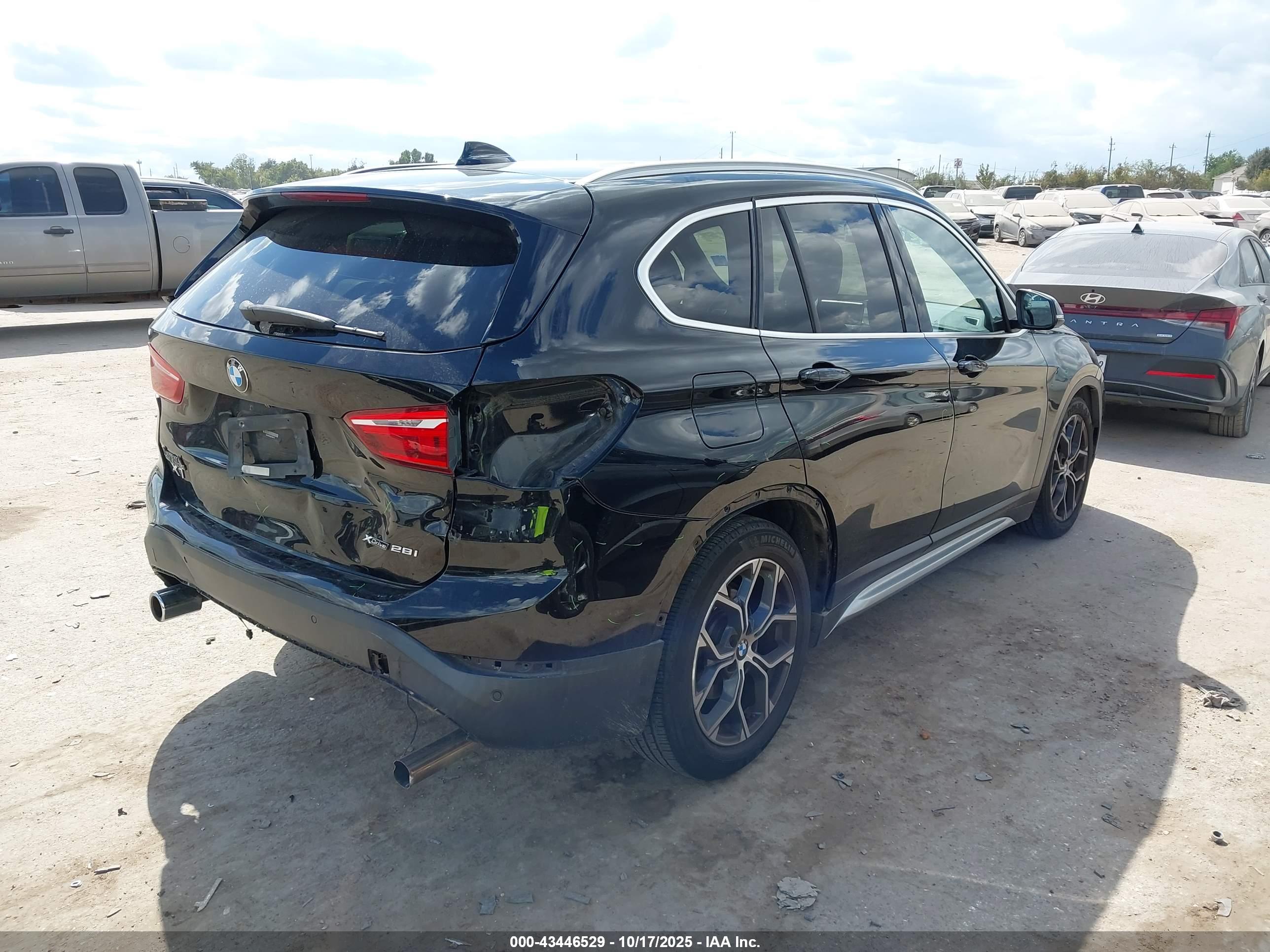BMW X1 image 4