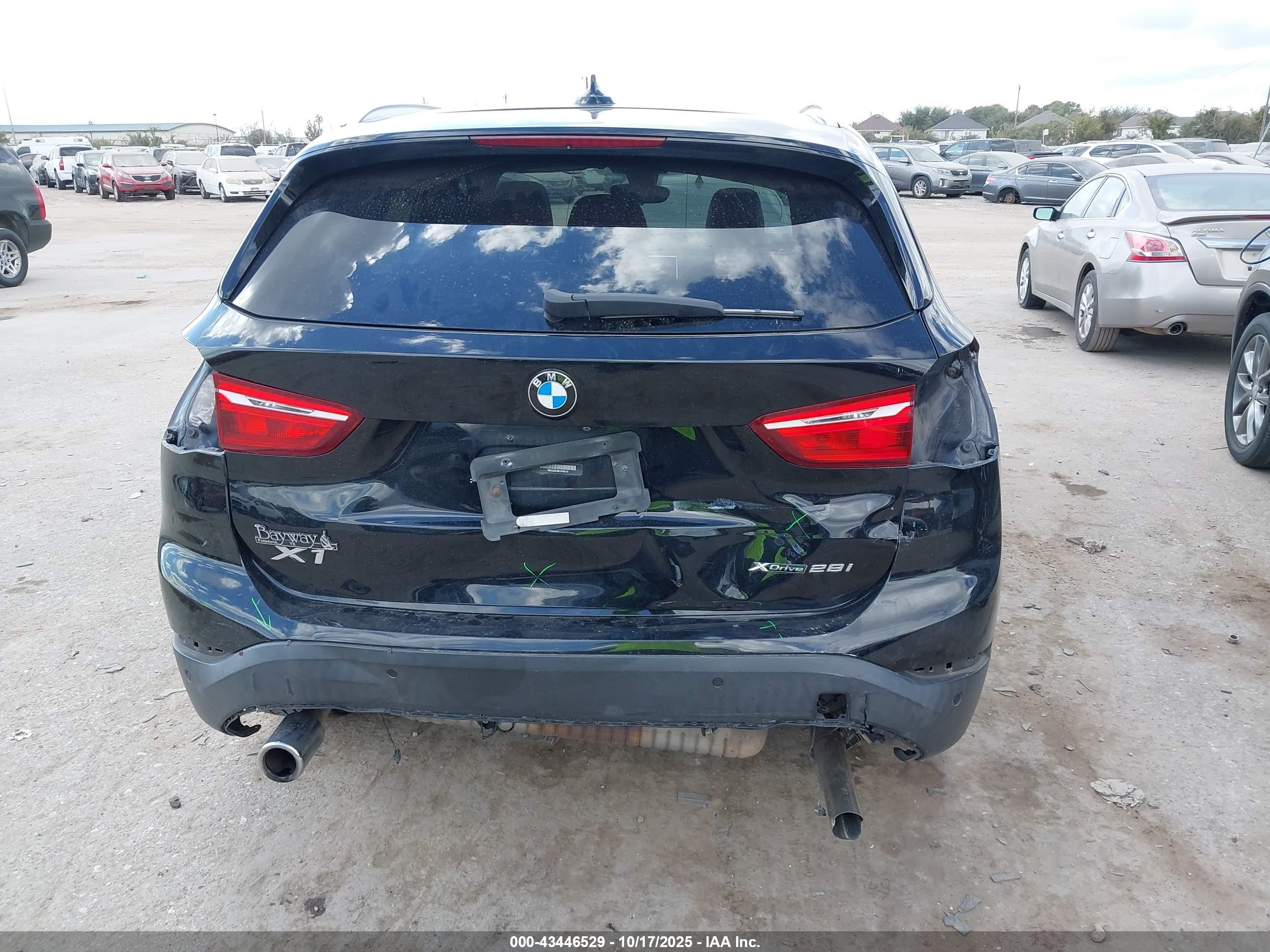 BMW X1 image 6