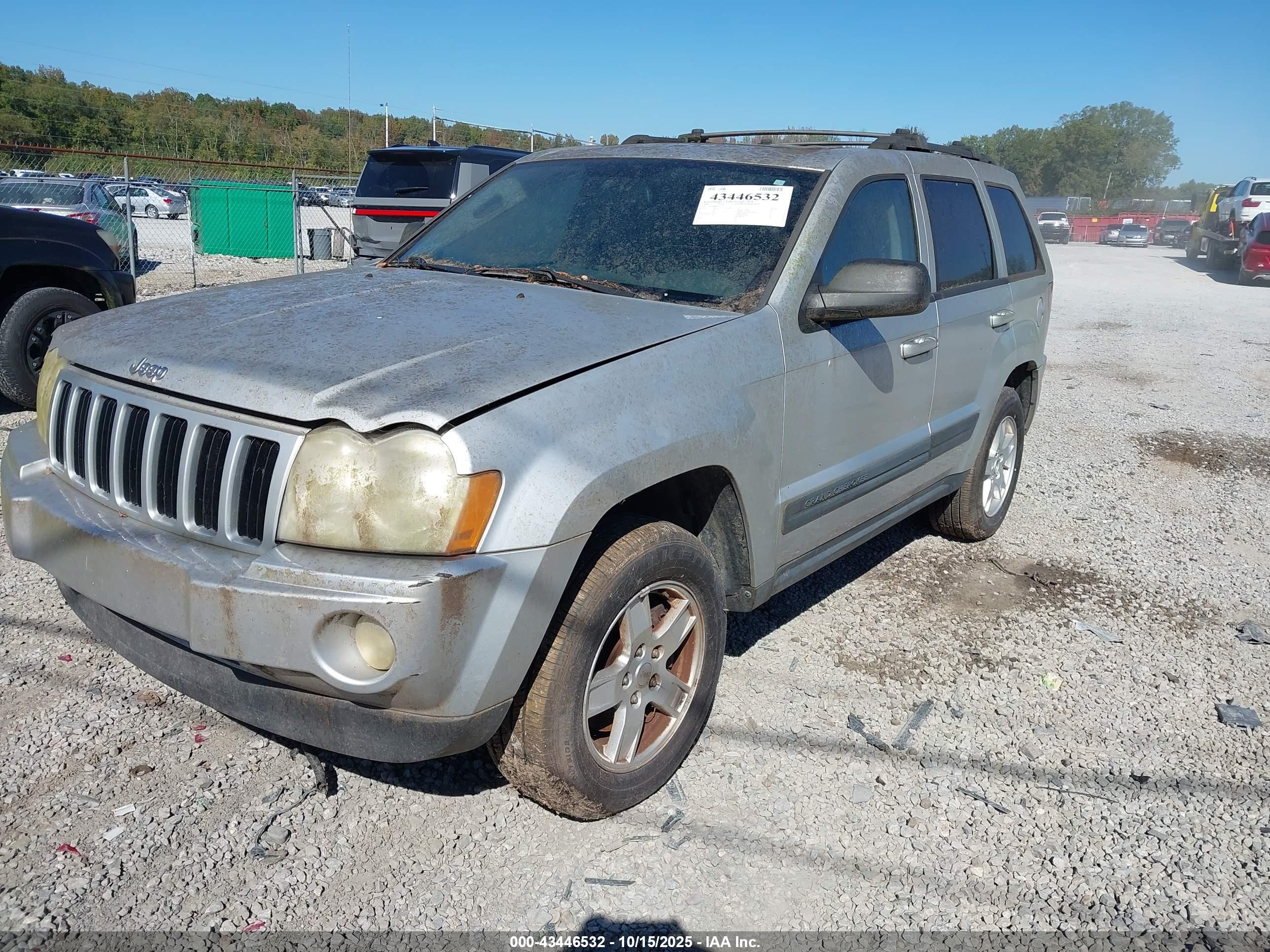 JEEP GRAND image 2