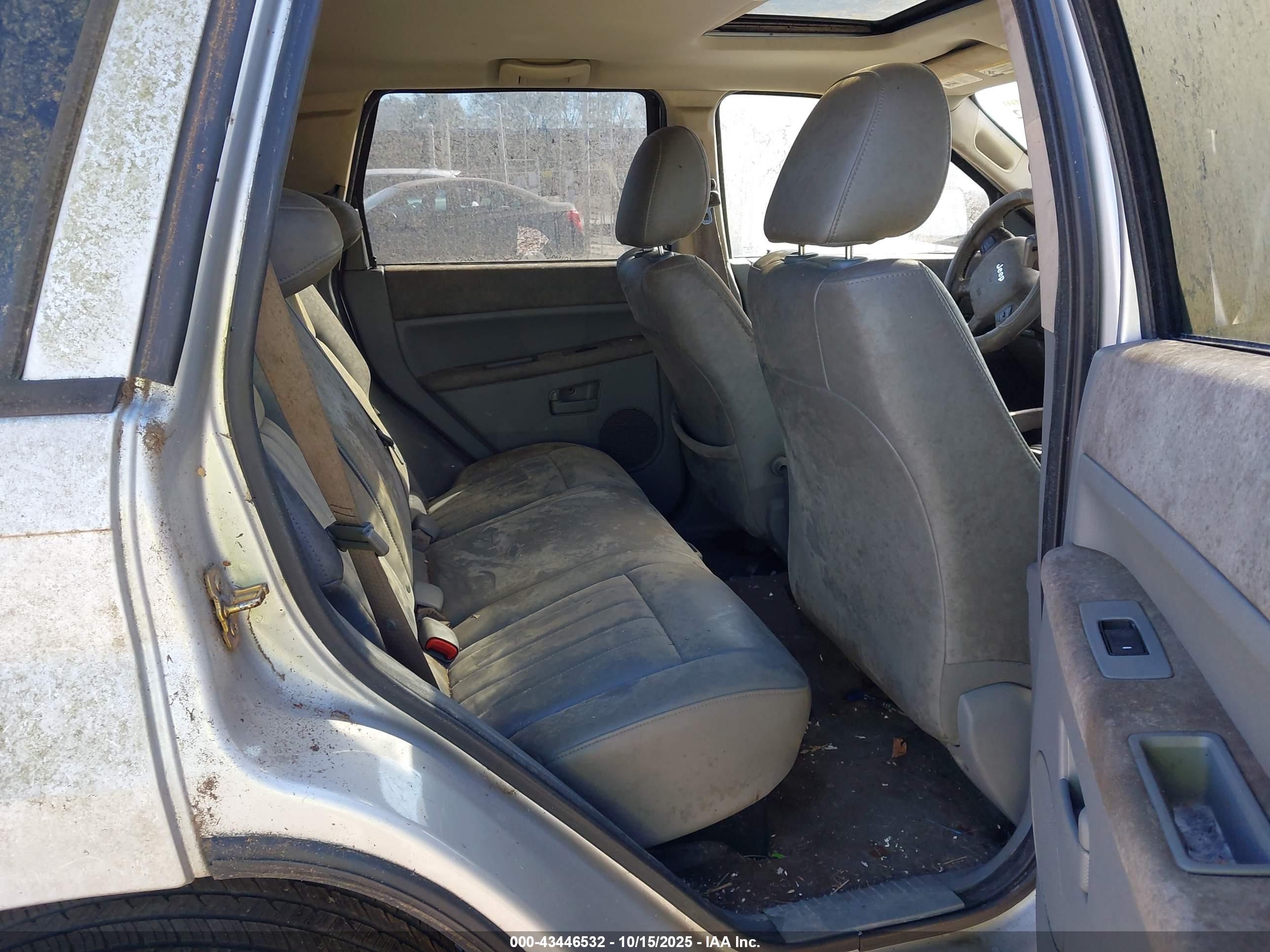 JEEP GRAND image 8