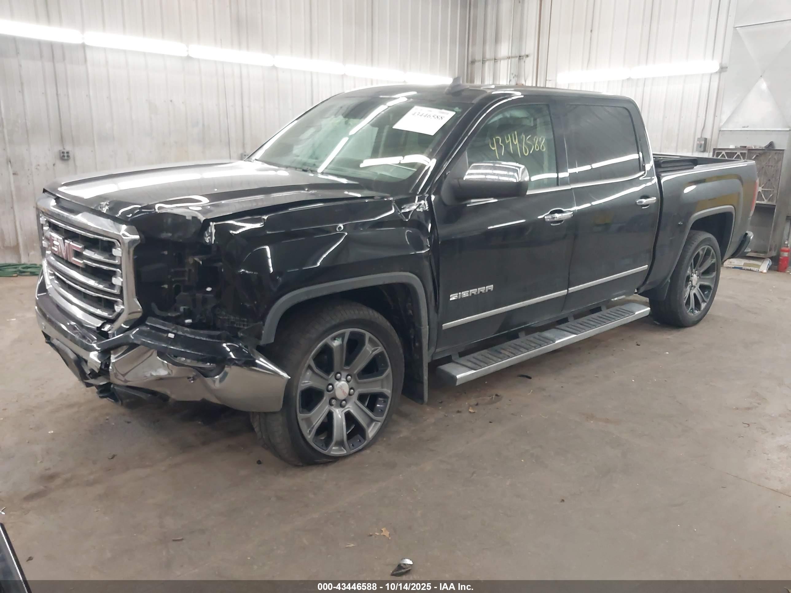 GMC SIERRA image 2