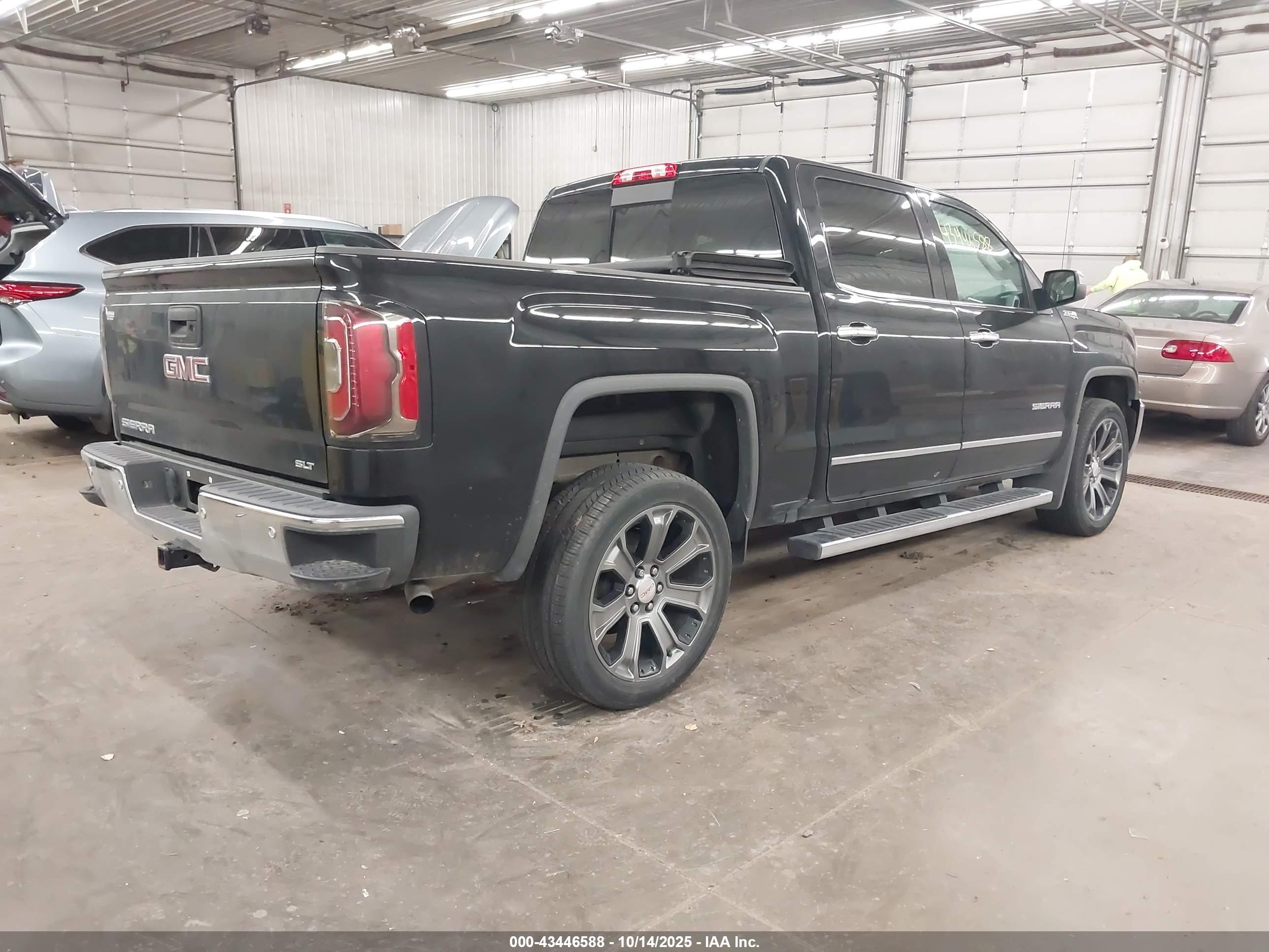 GMC SIERRA image 4
