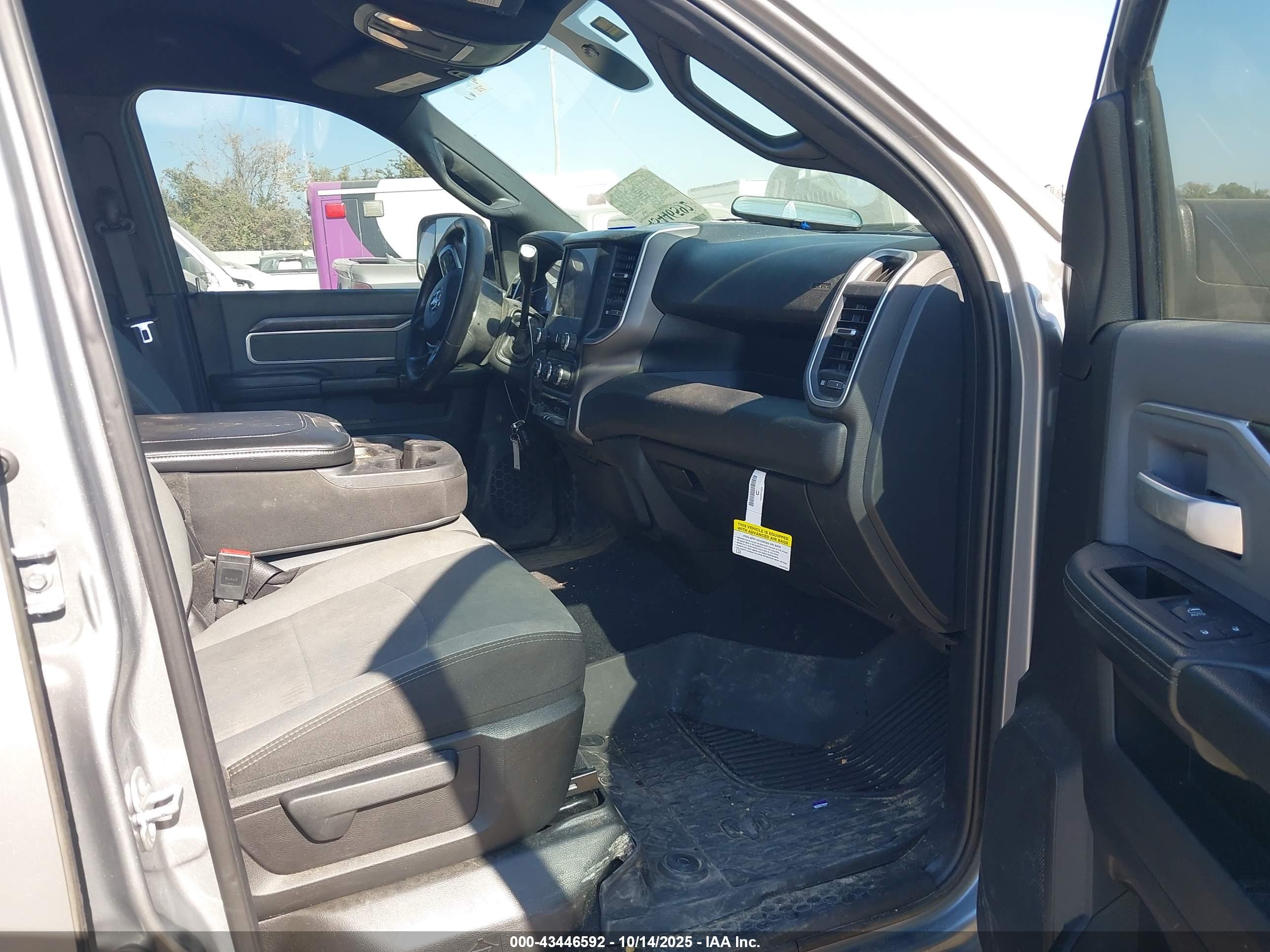 RAM 2500 image 5