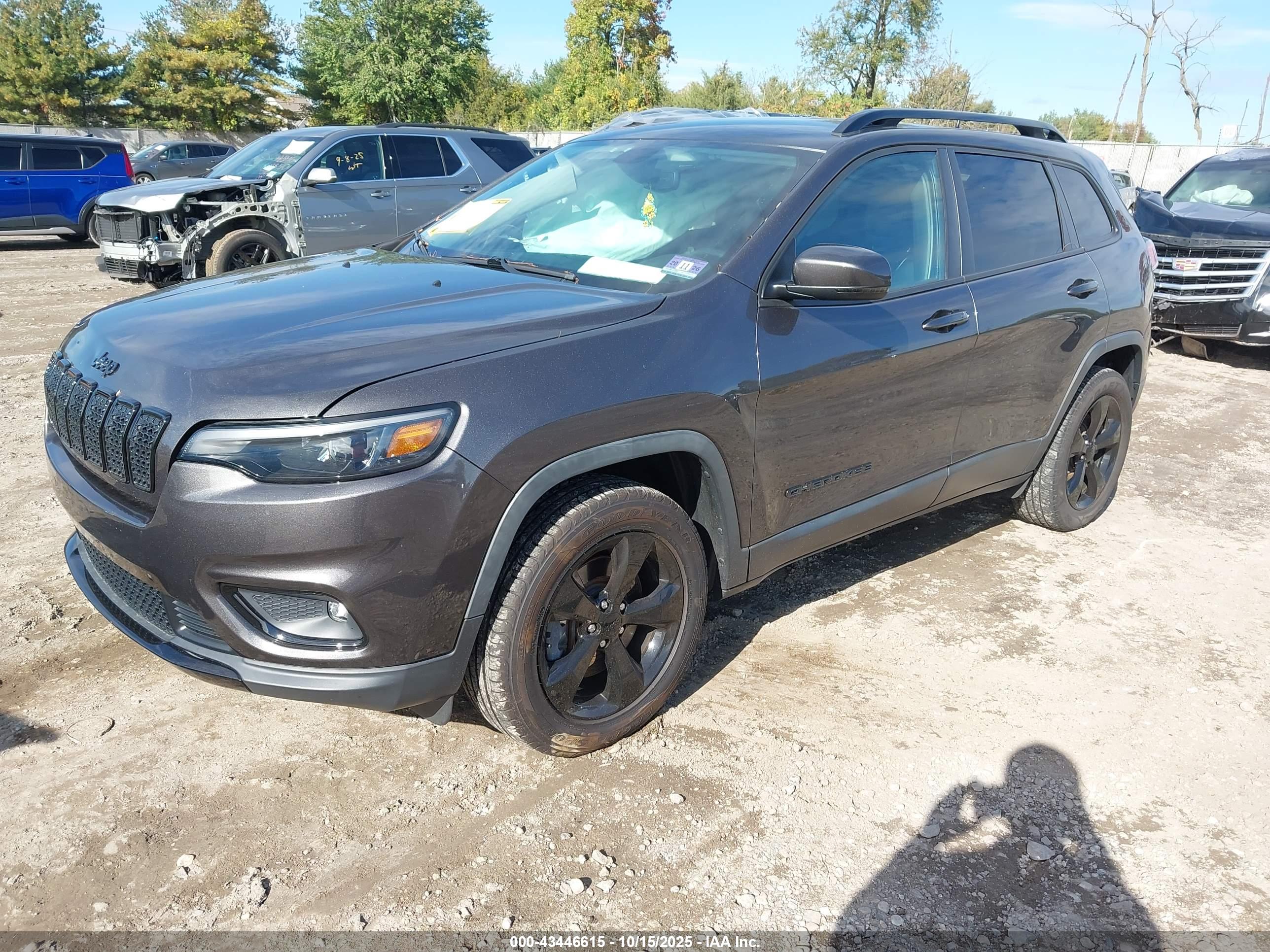 JEEP CHEROKEE image 2