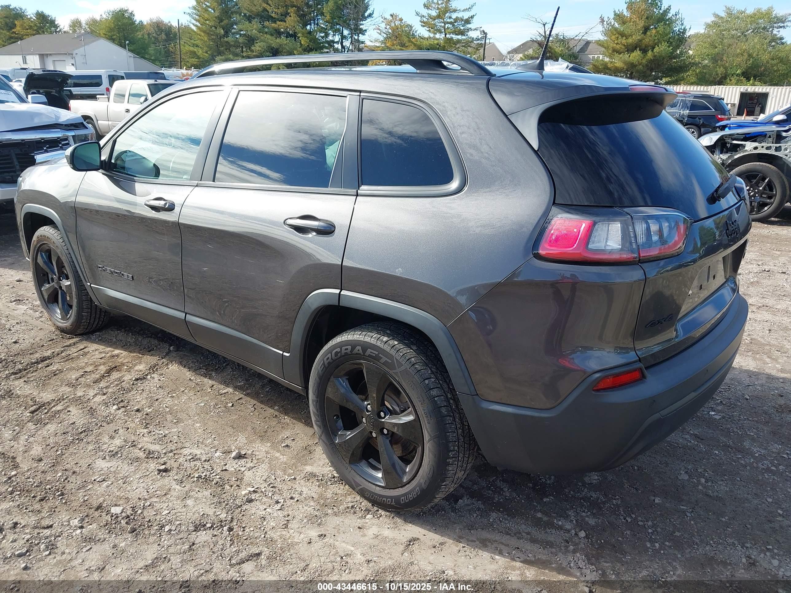 JEEP CHEROKEE image 3