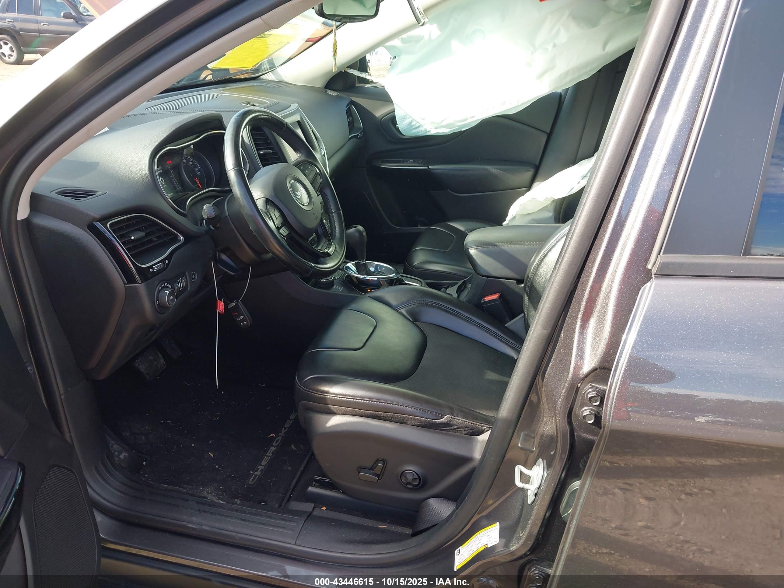 JEEP CHEROKEE image 5