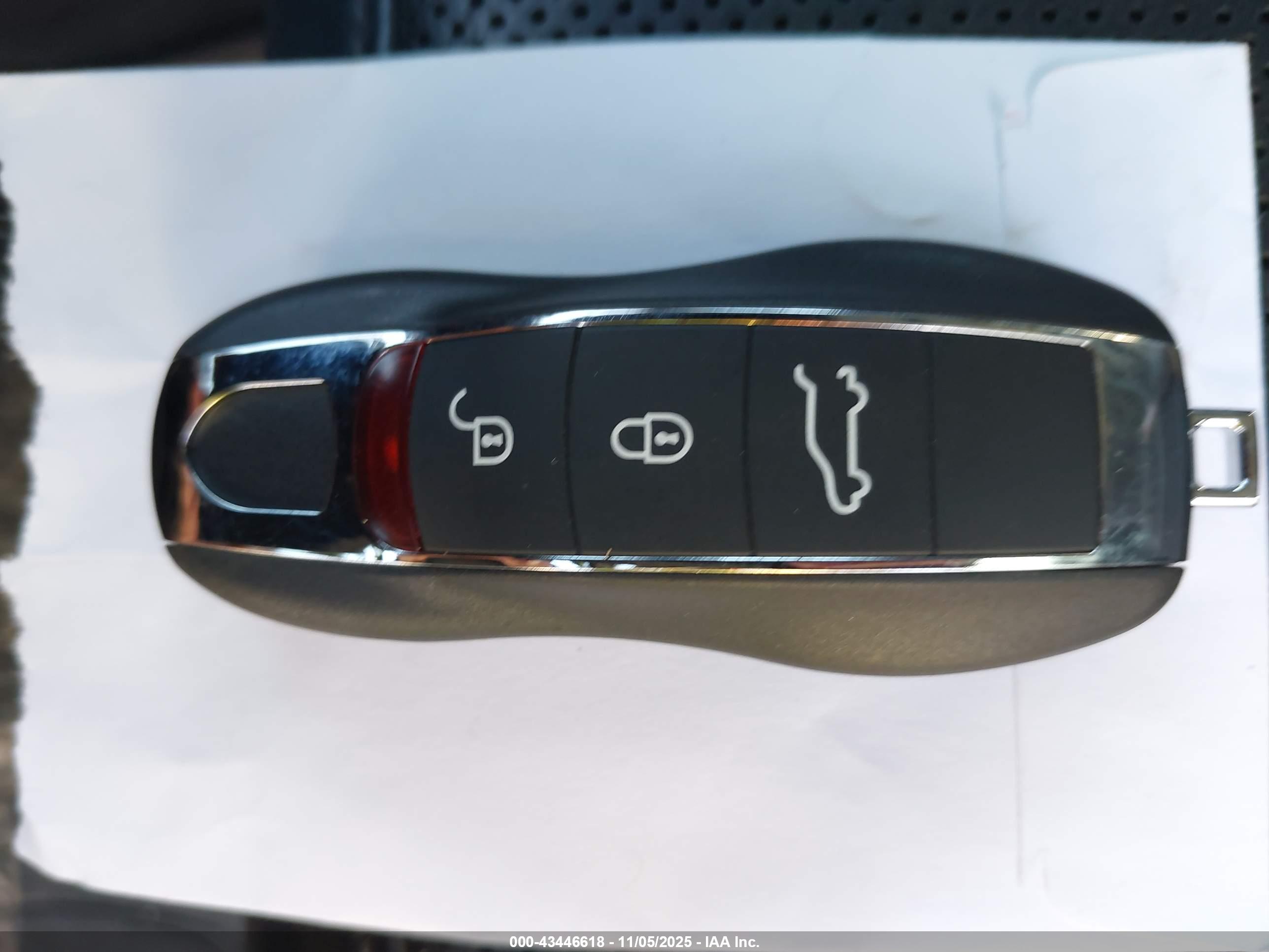 PORSCHE CAYENNE image 11