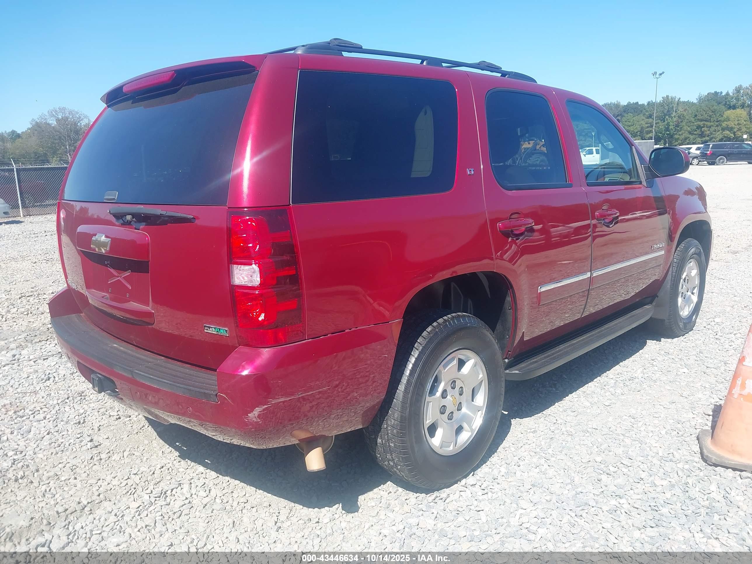 CHEVROLET TAHOE image 4