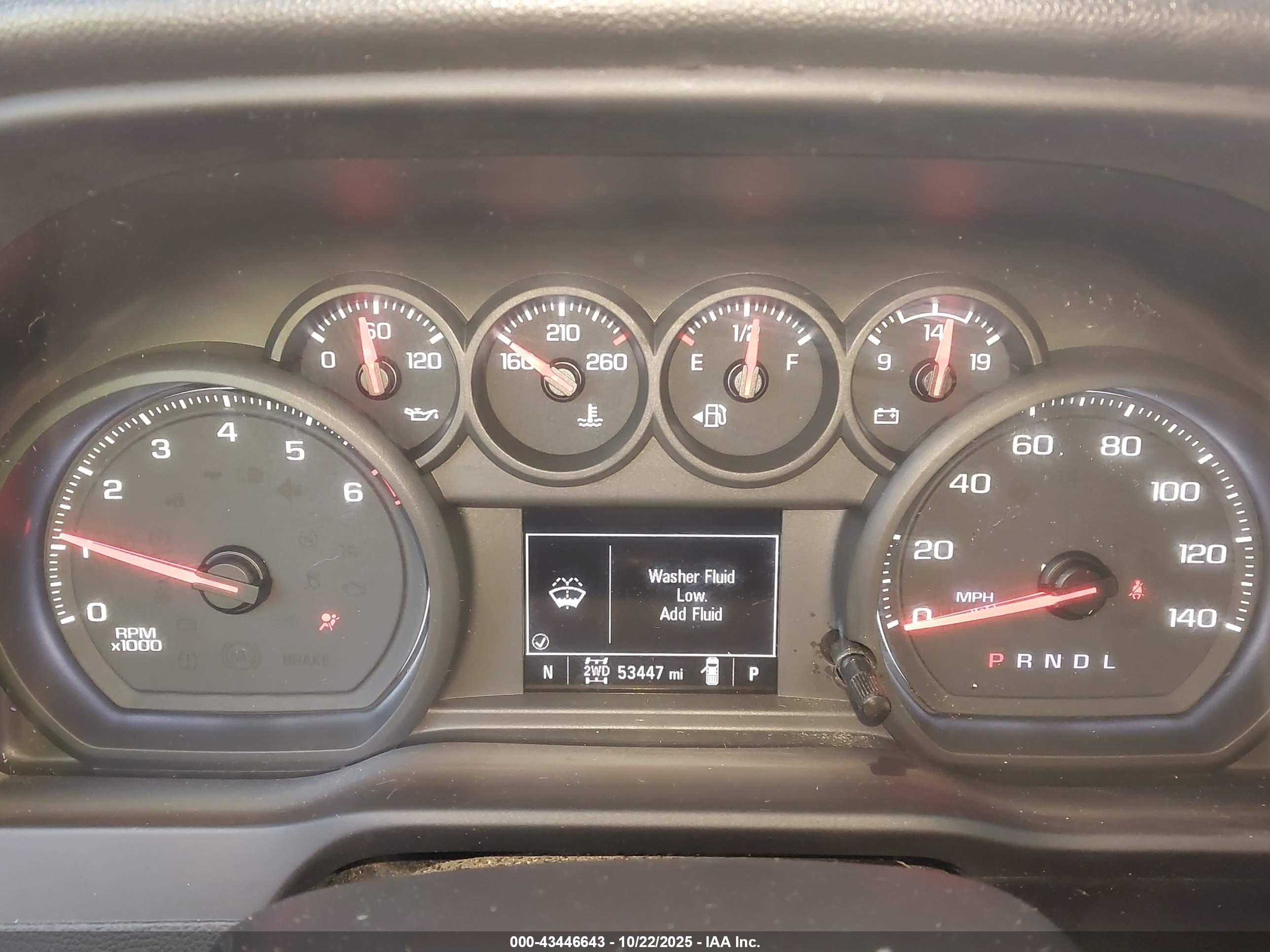 CHEVROLET SILVERADO image 6