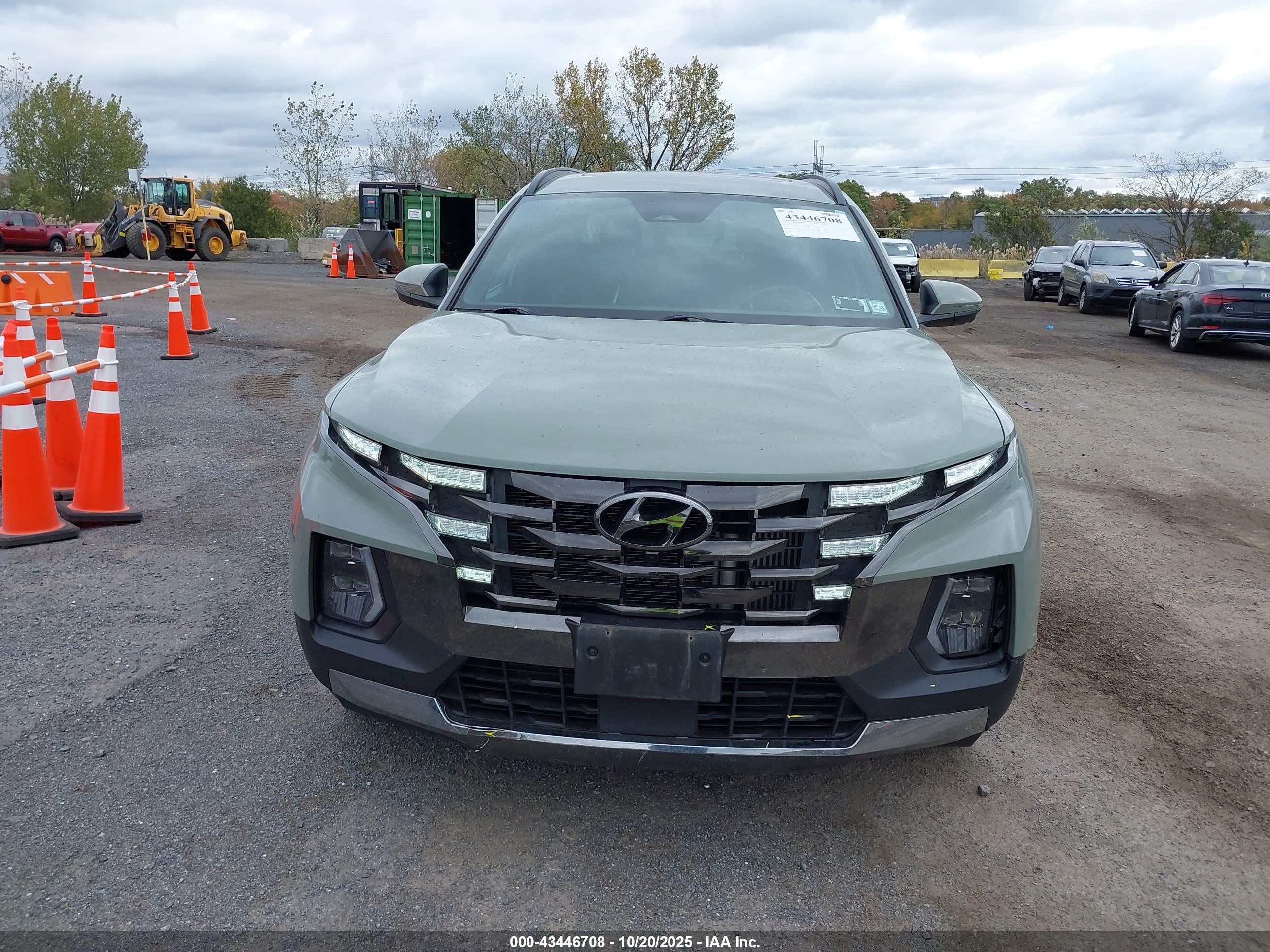 HYUNDAI SANTA image 6