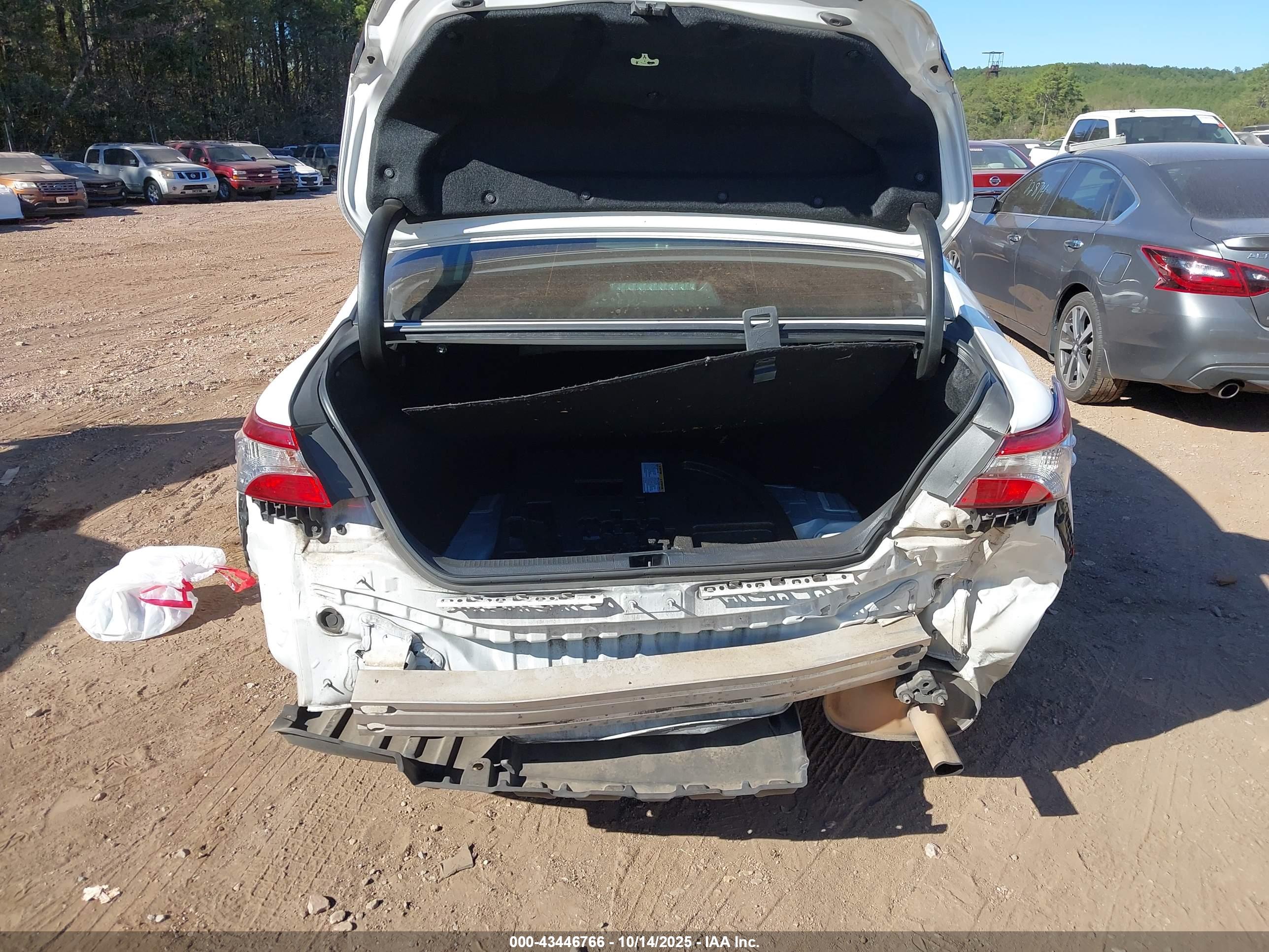 TOYOTA CAMRY image 6