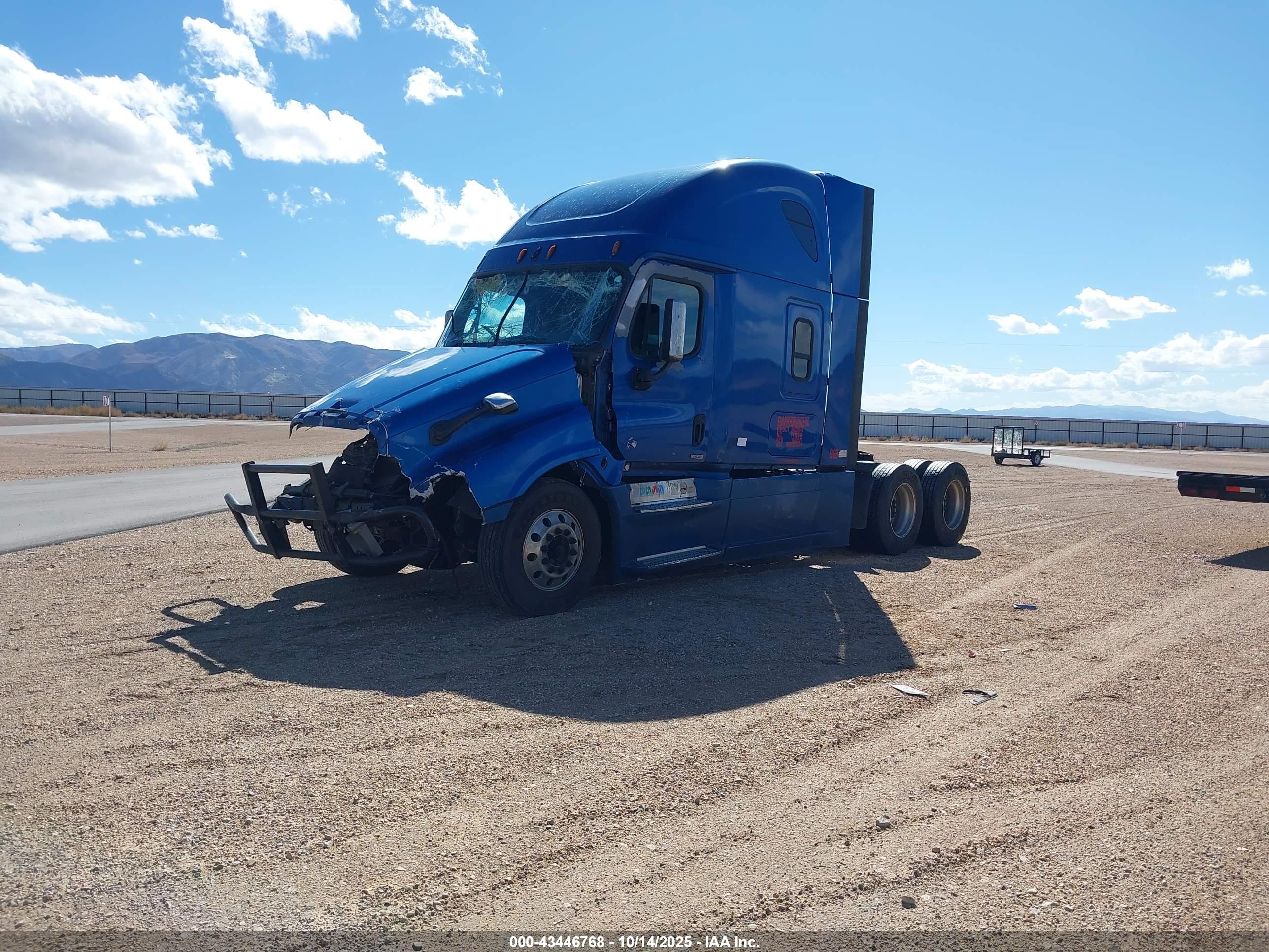 FREIGHTLINER CASCADIA image 2