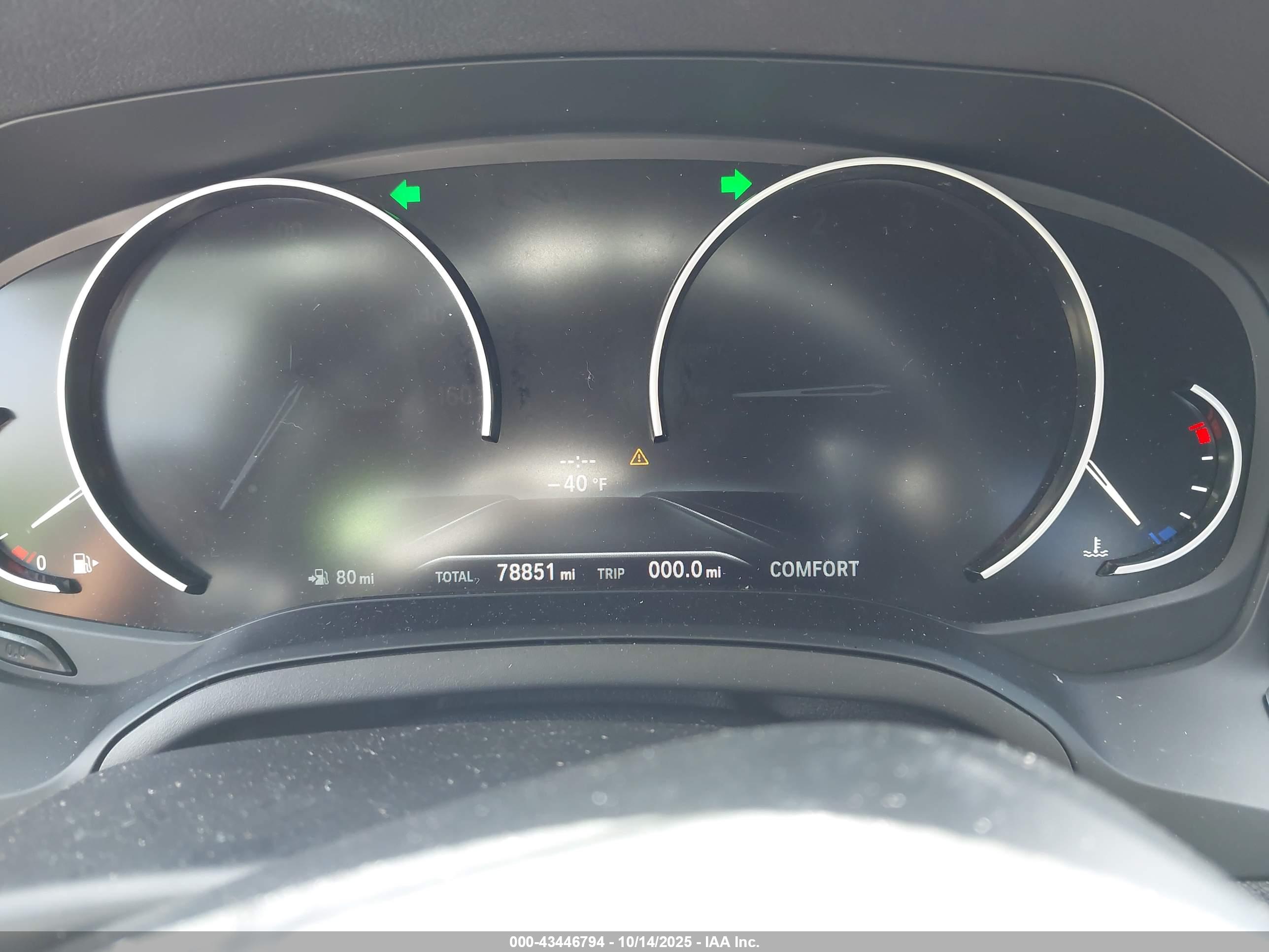 BMW 330I image 7