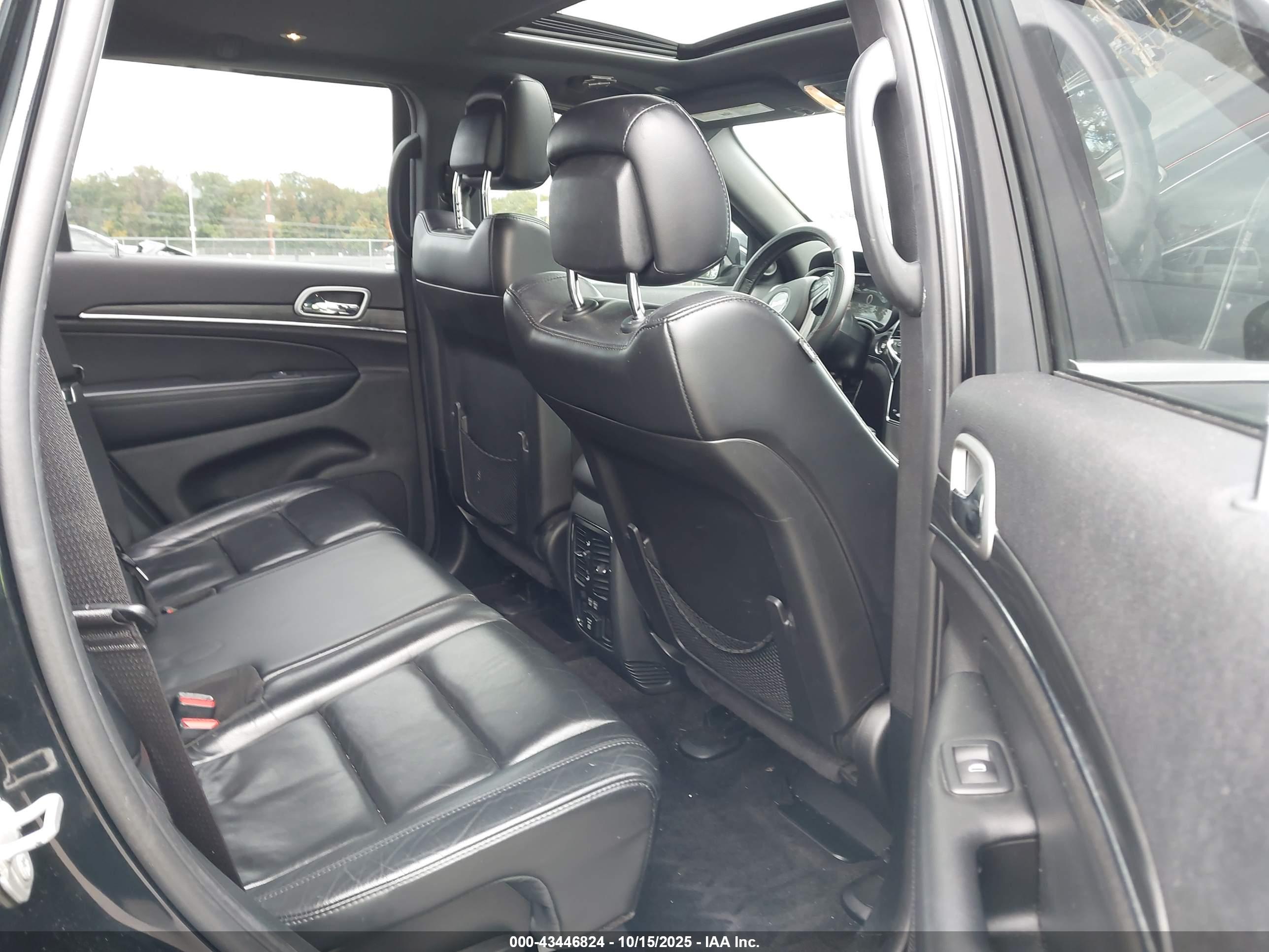 JEEP GRAND image 8