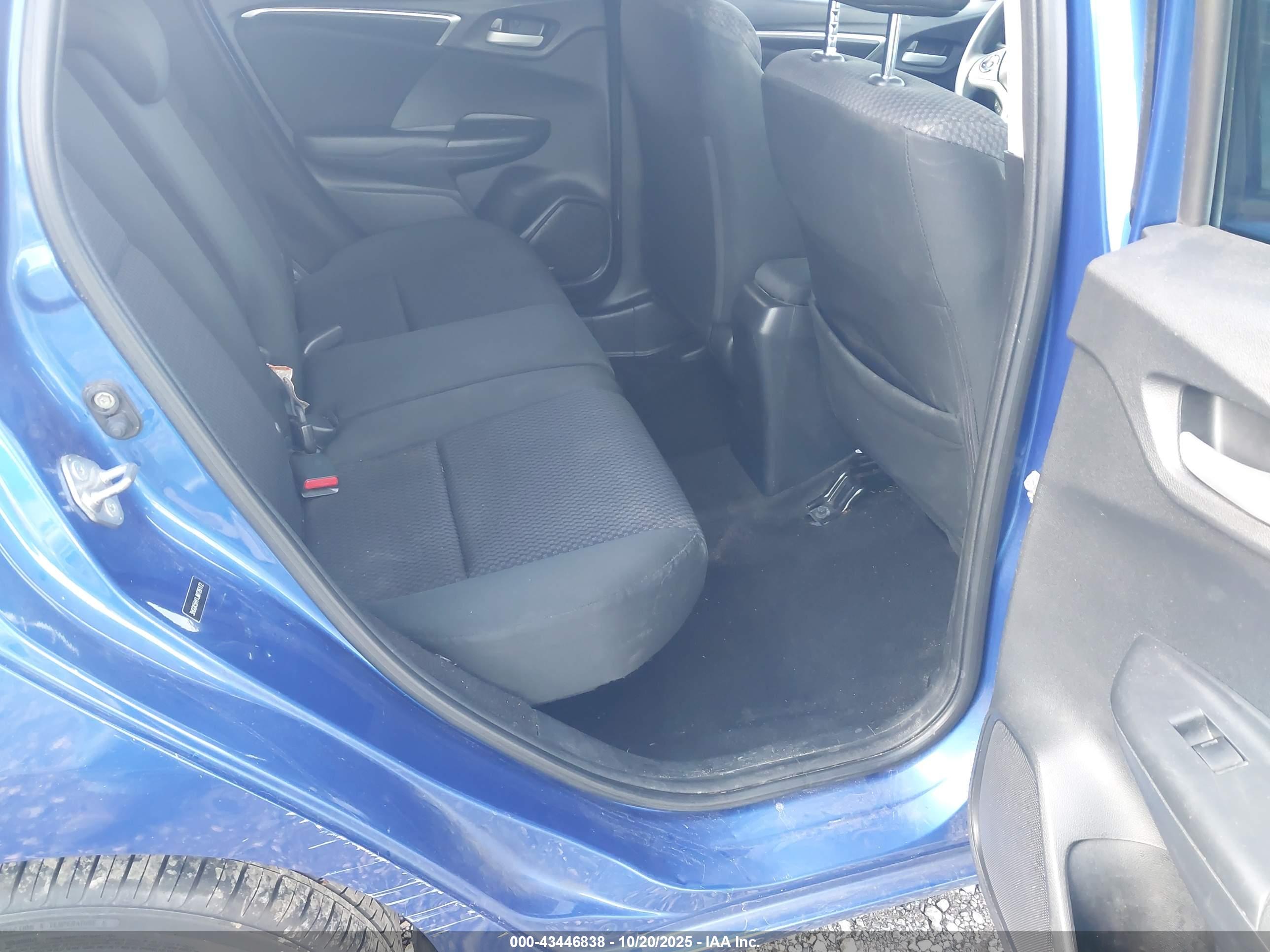 HONDA FIT image 8