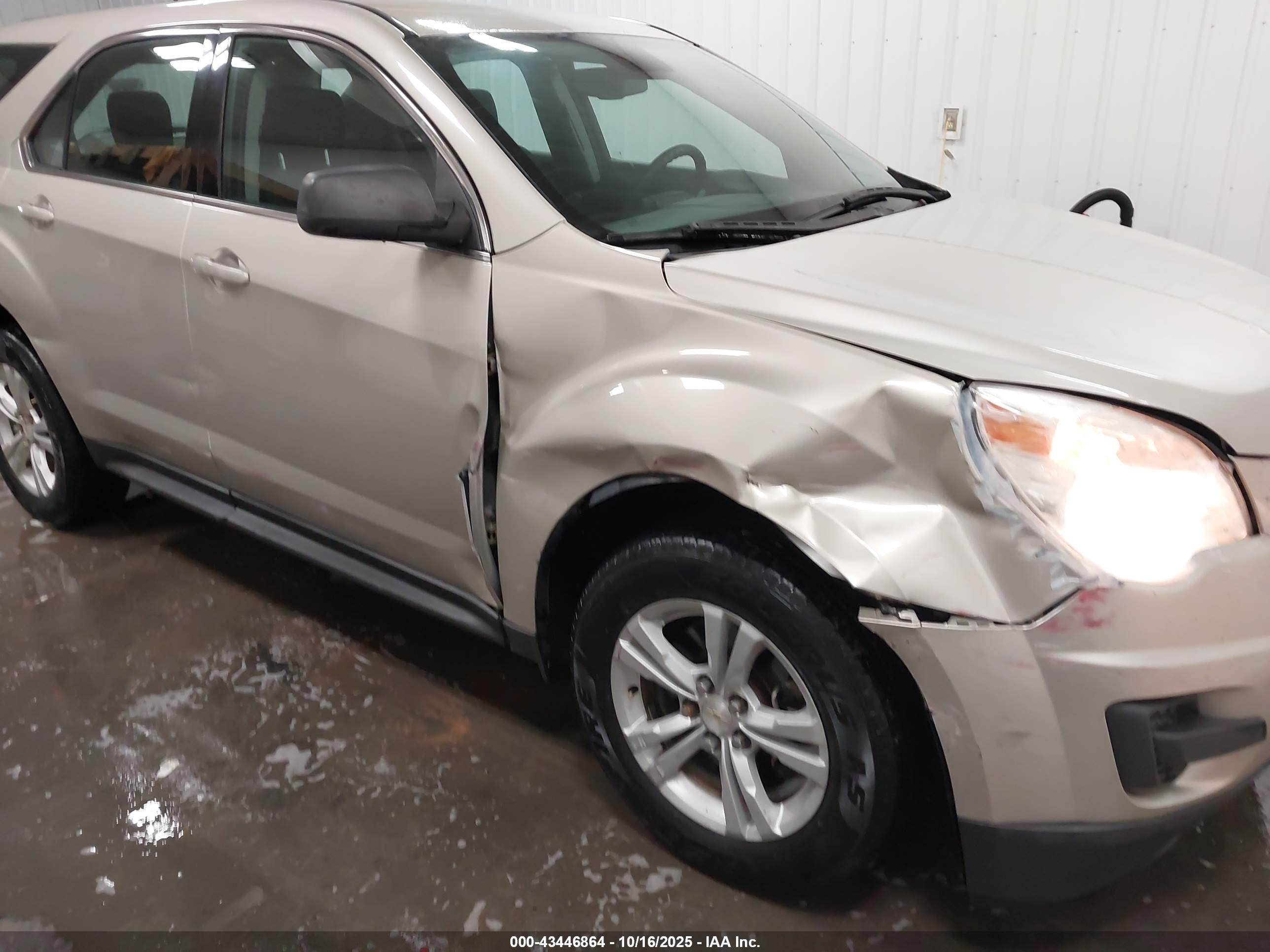 CHEVROLET EQUINOX image 6