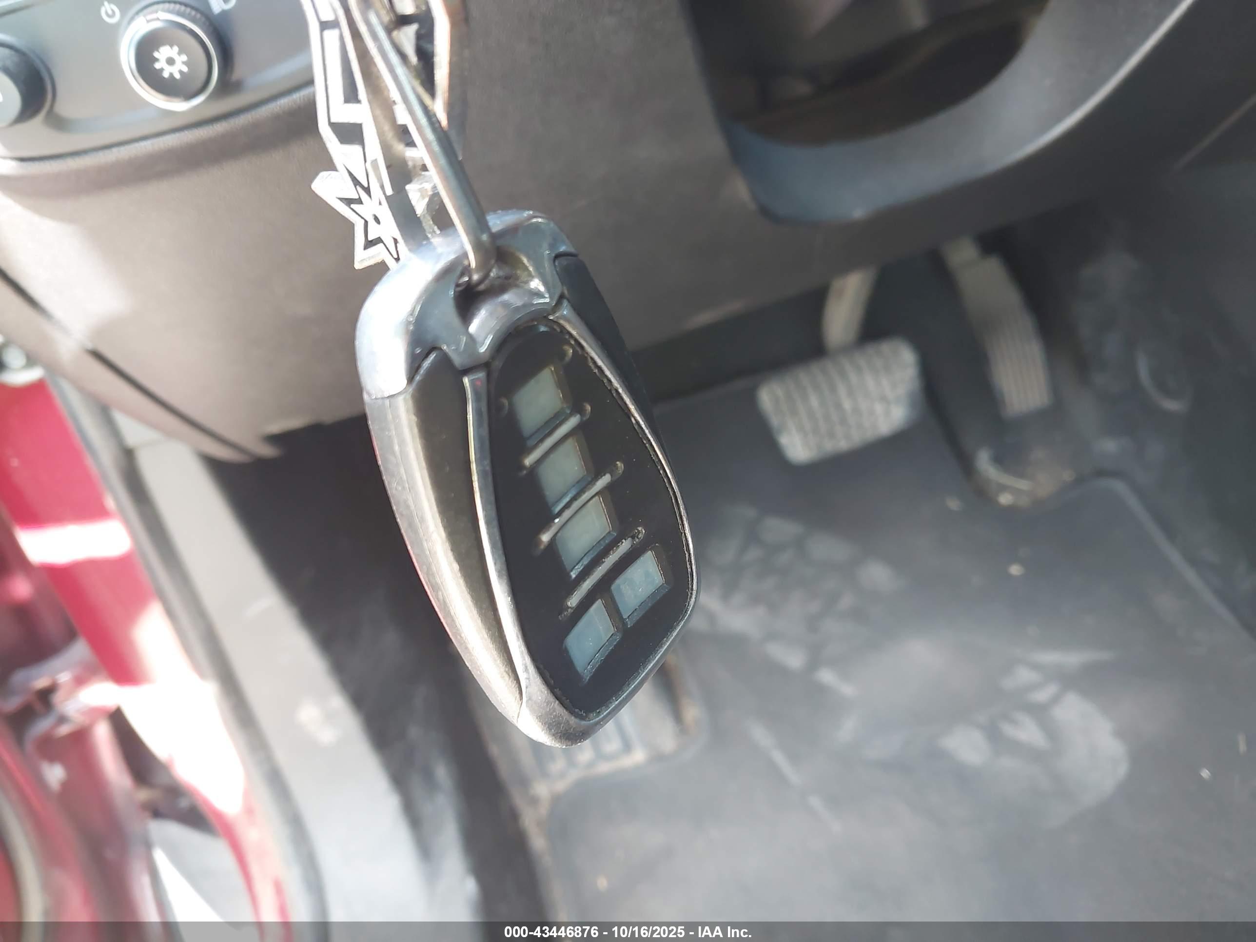 CHEVROLET EQUINOX image 11