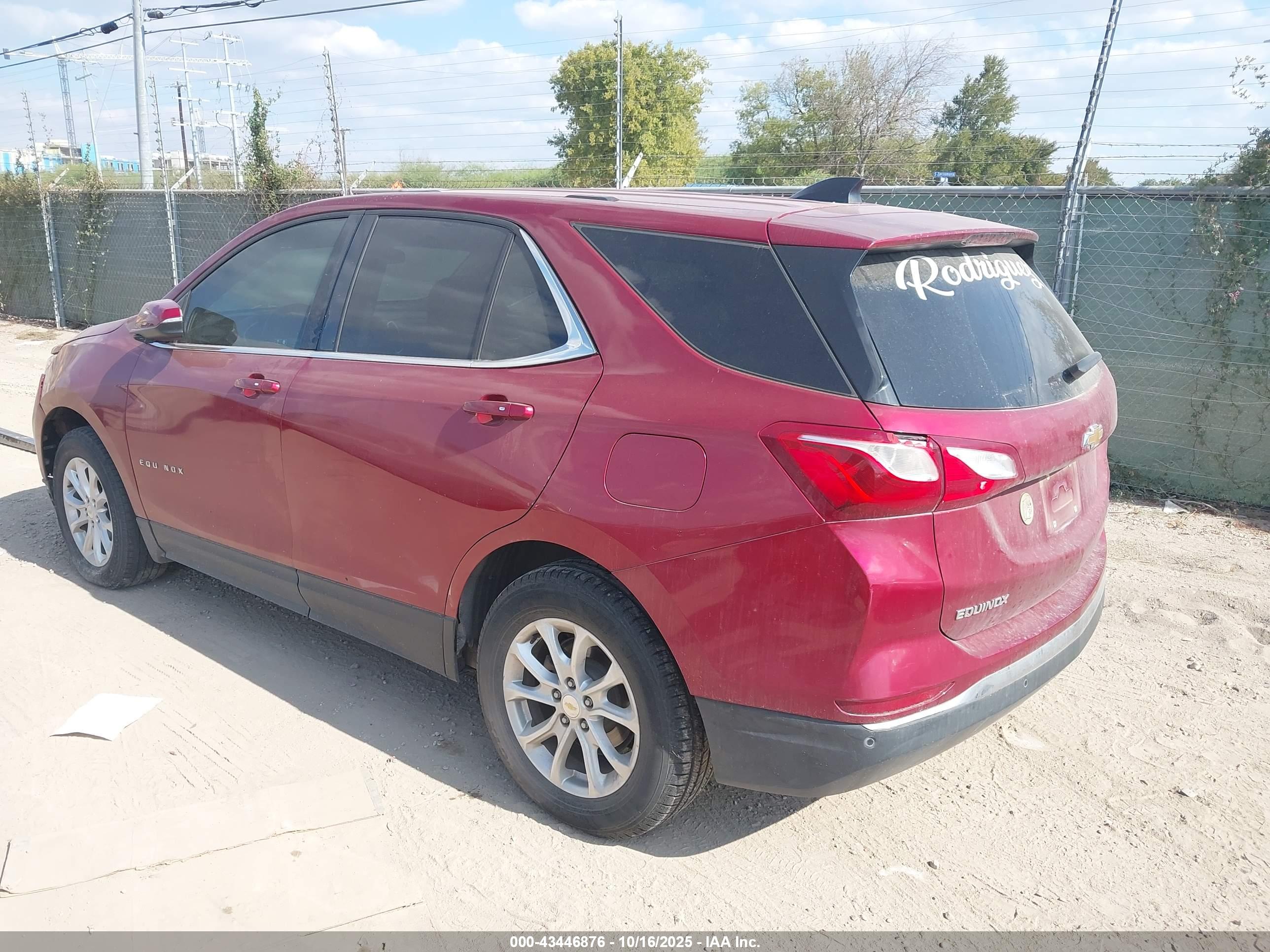 CHEVROLET EQUINOX image 3