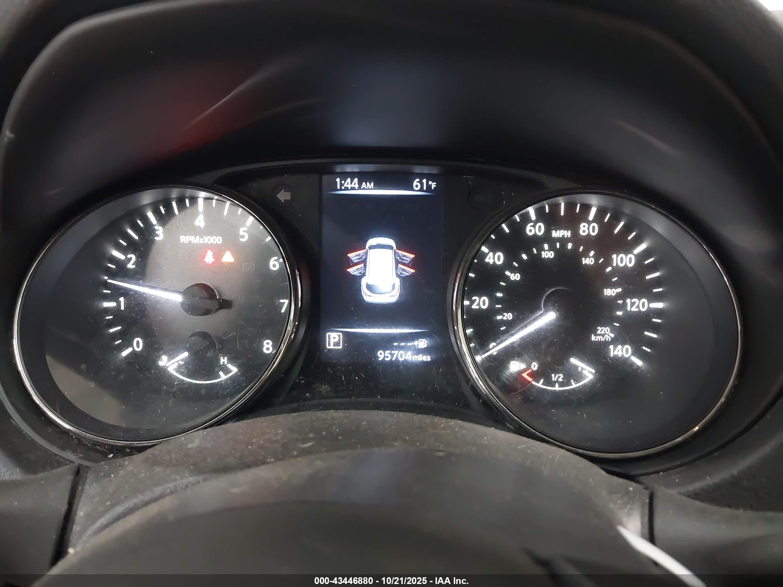 NISSAN ROGUE image 7
