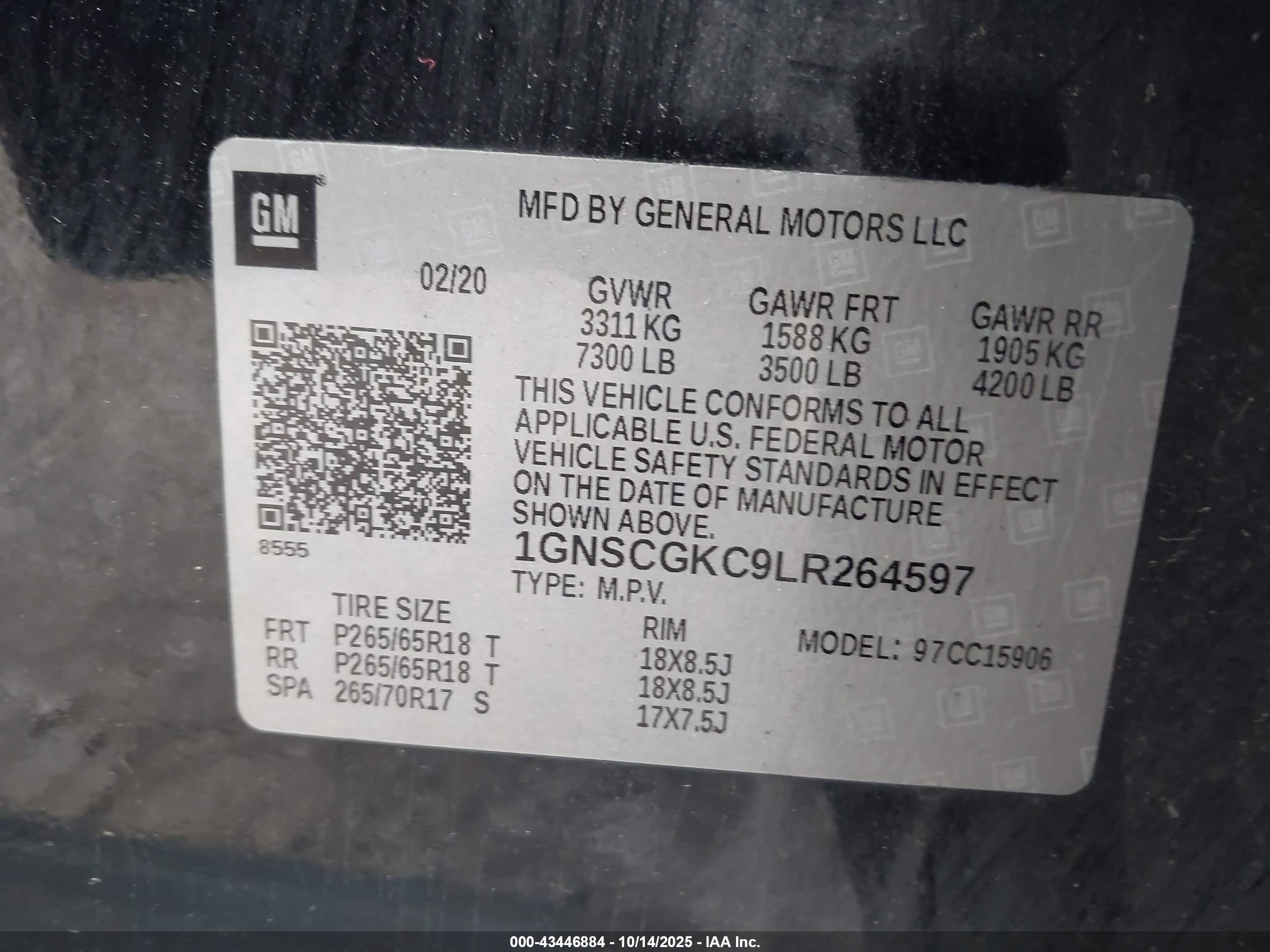 CHEVROLET SUBURBAN image 9
